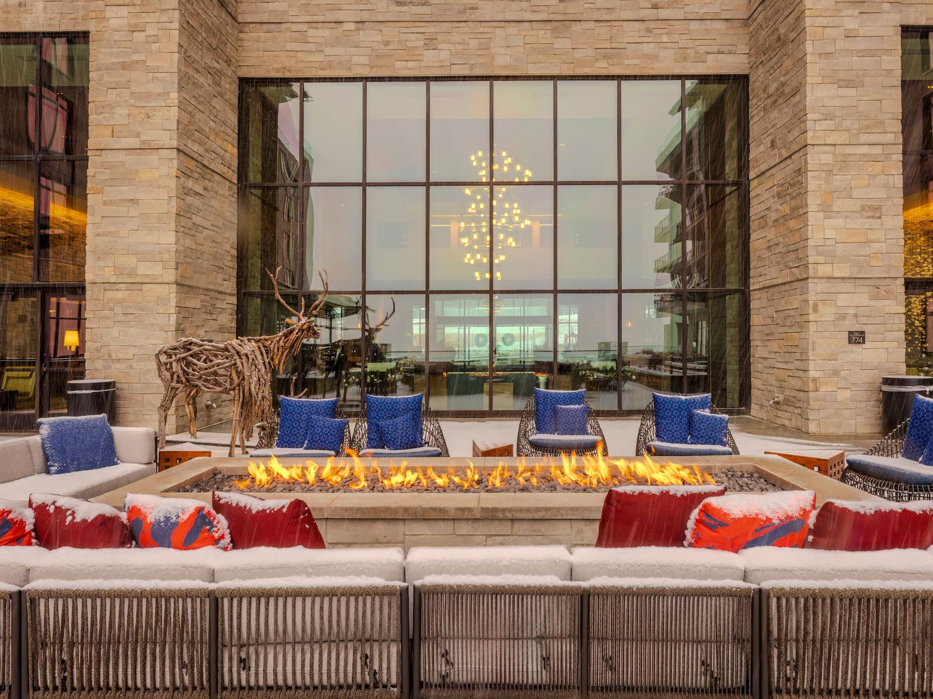 Grand Hyatt Deer Valley Remington Hailstone Terrace