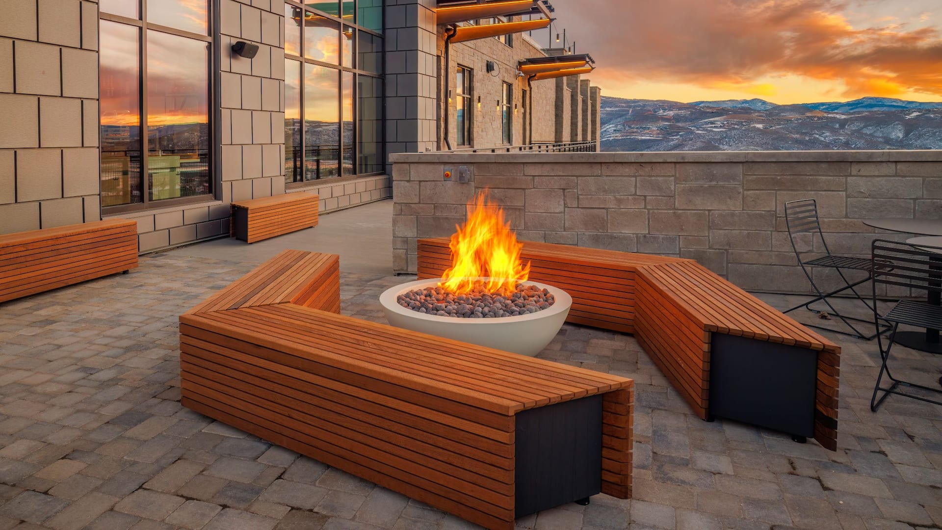 Grand Hyatt Deer Valley Double Blacks Patio