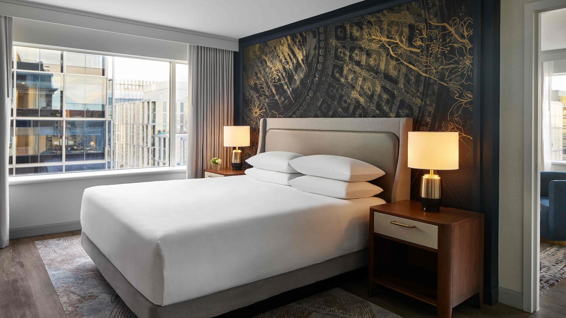Grand Hyatt Washington Lincoln Suite Bedroom