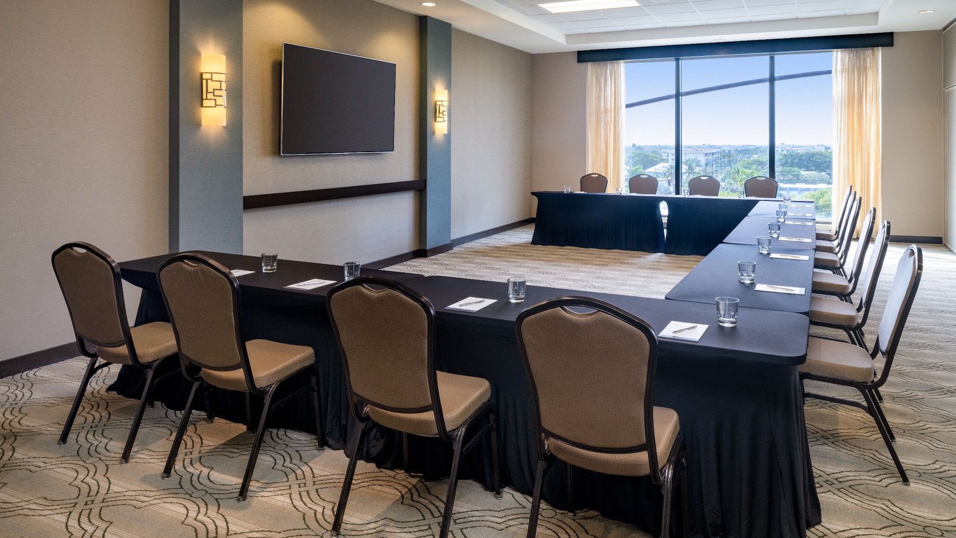 1 of 1 Hyatt Place Boca Raton/Downtown Spanish River U-Shape