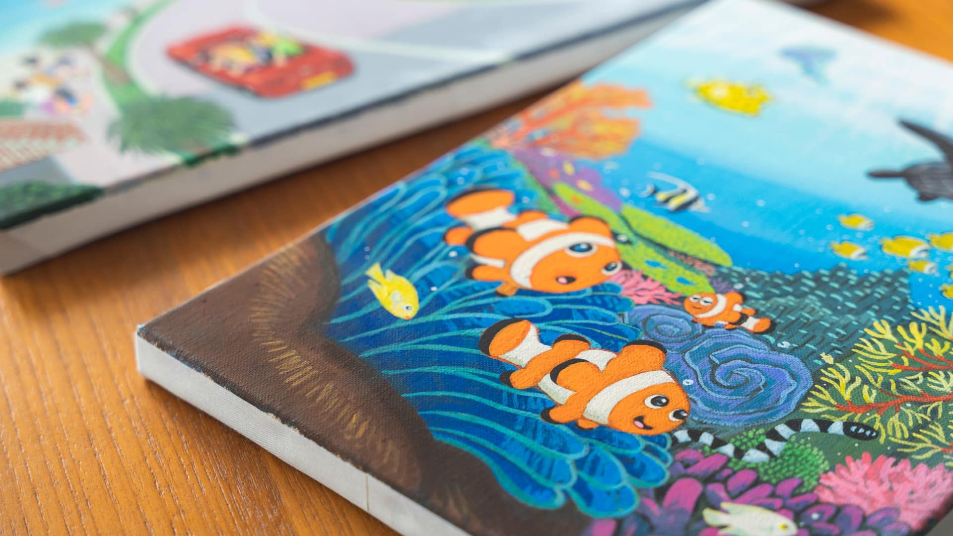 5 of 5 Hyatt Regency Seragaki Island, Okinawa Original Paint Clownfish