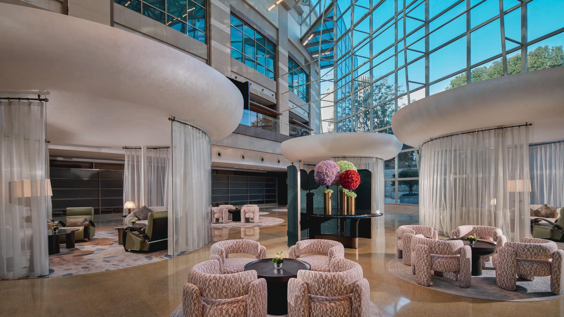Hyatt on the Bund, Shanghai Tea Room Seating
