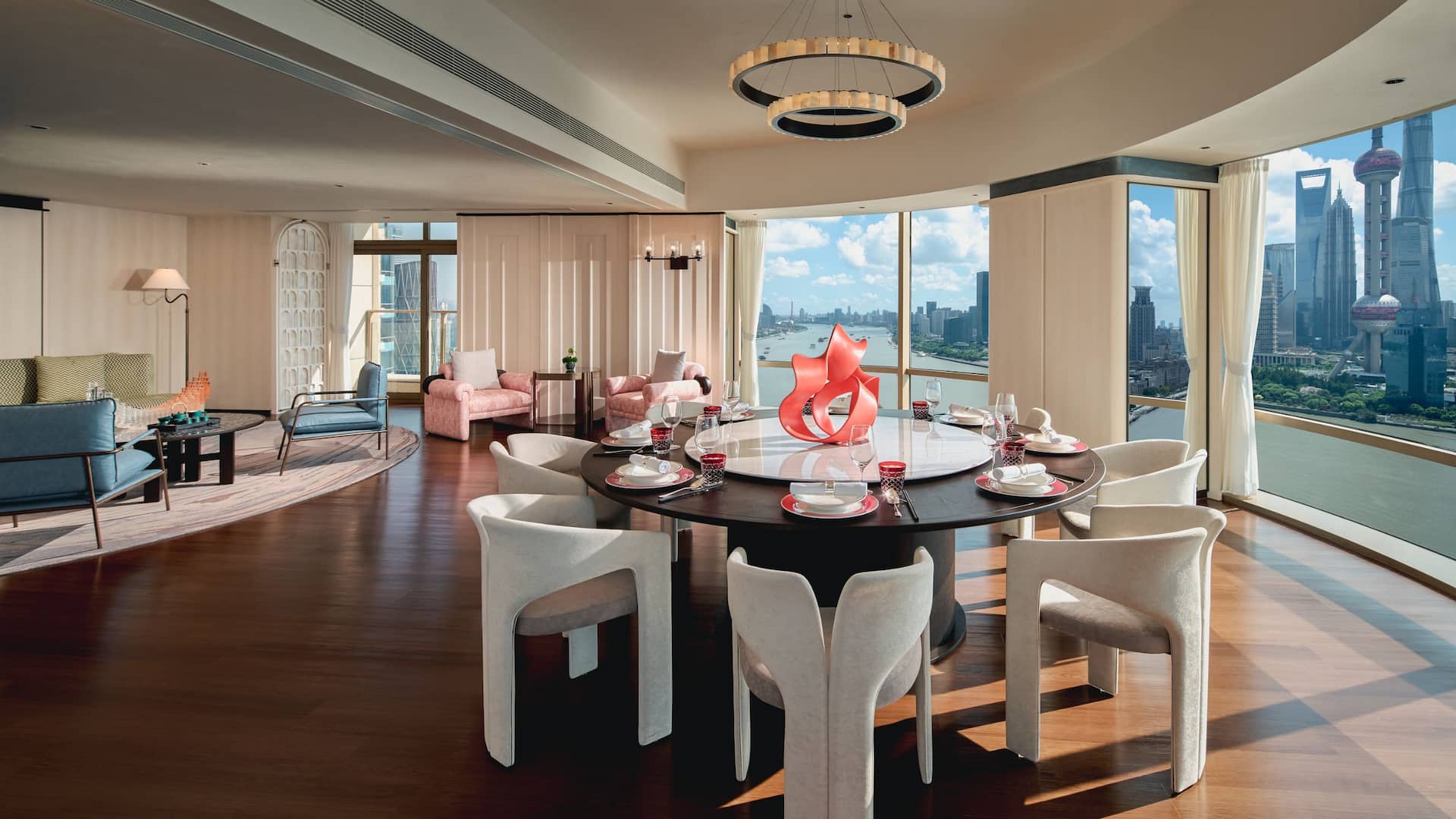 Hyatt on the Bund, Shanghai Vue Dining Table