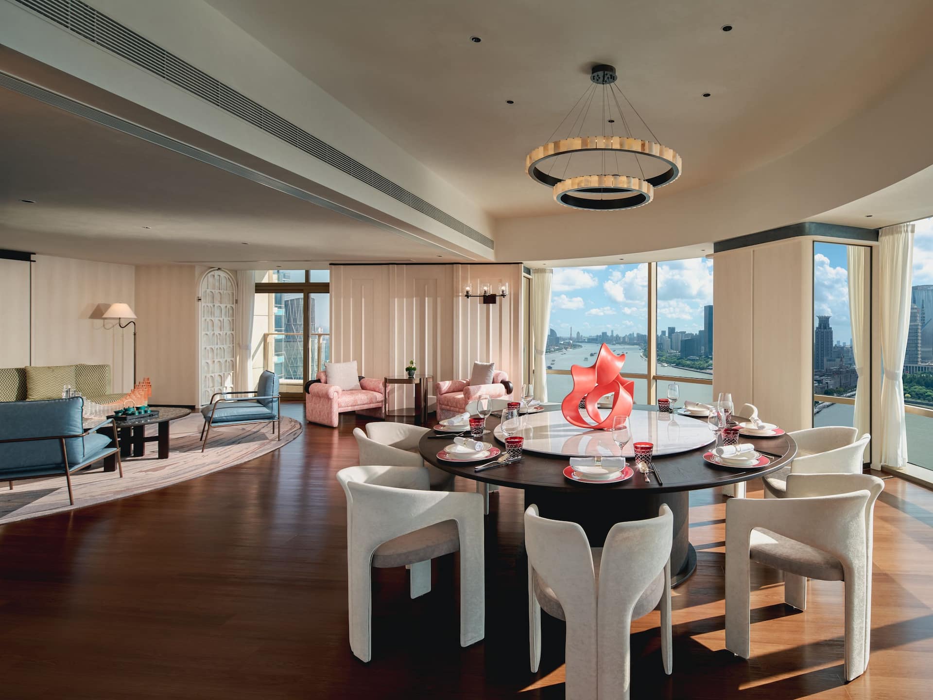 Hyatt on the Bund, Shanghai Vue Dining Table