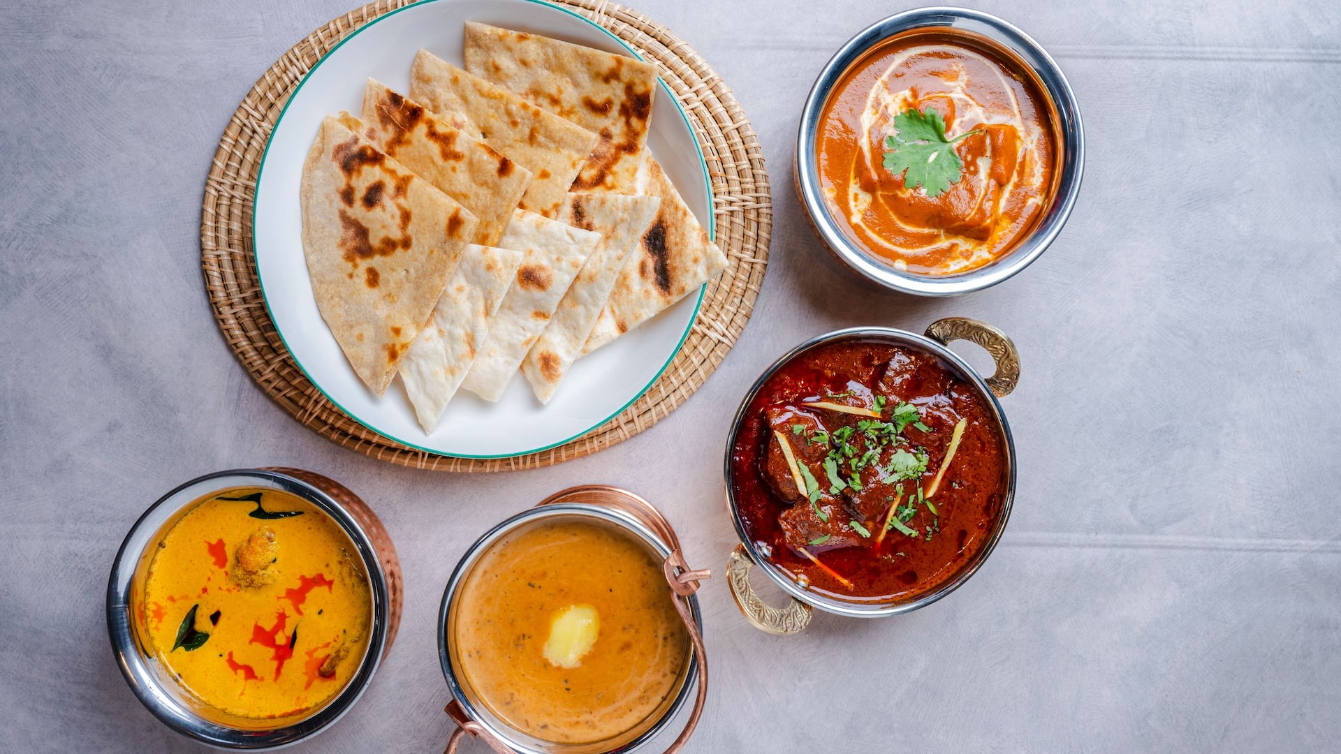 Hyatt Place Bangkok Sukhumvit 1 Indian Curry And Naan Bread