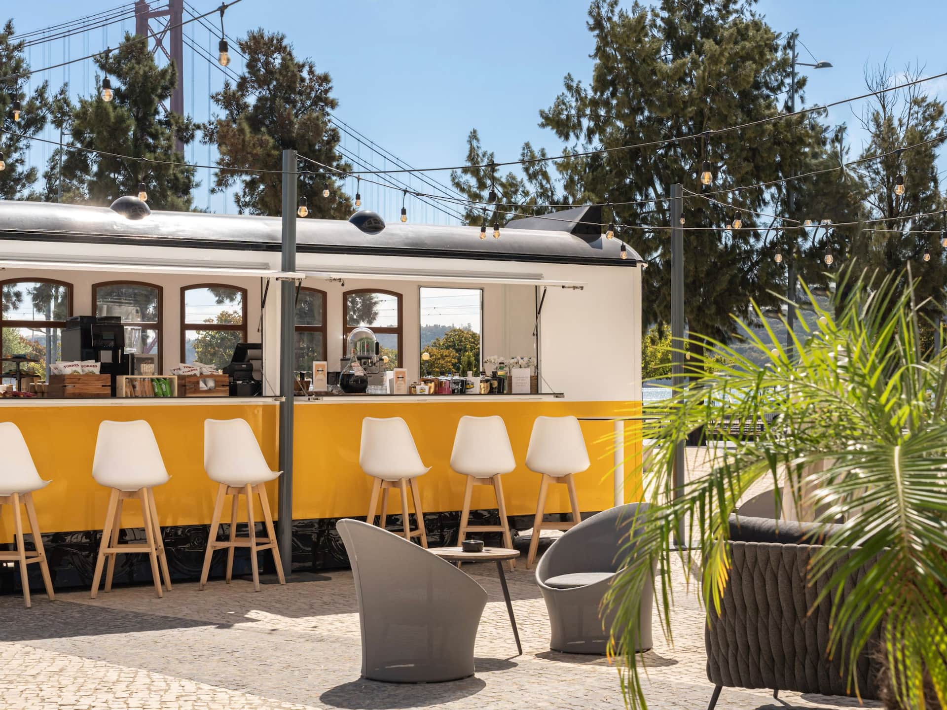 Hyatt Regency Lisbon Yellow Tram