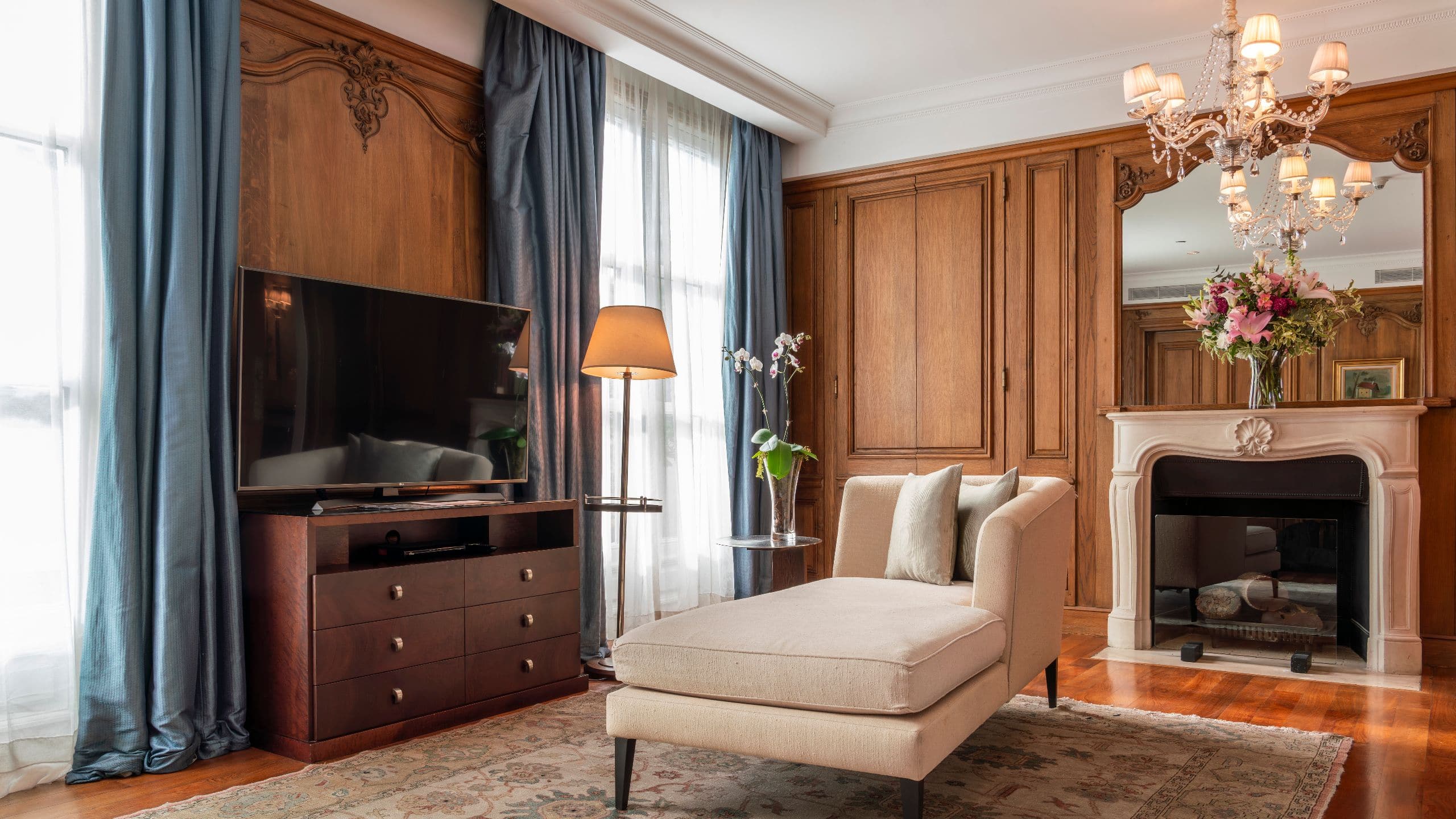 Palacio Duhau - Park Hyatt Buenos Aires Chaise Long Fireplace