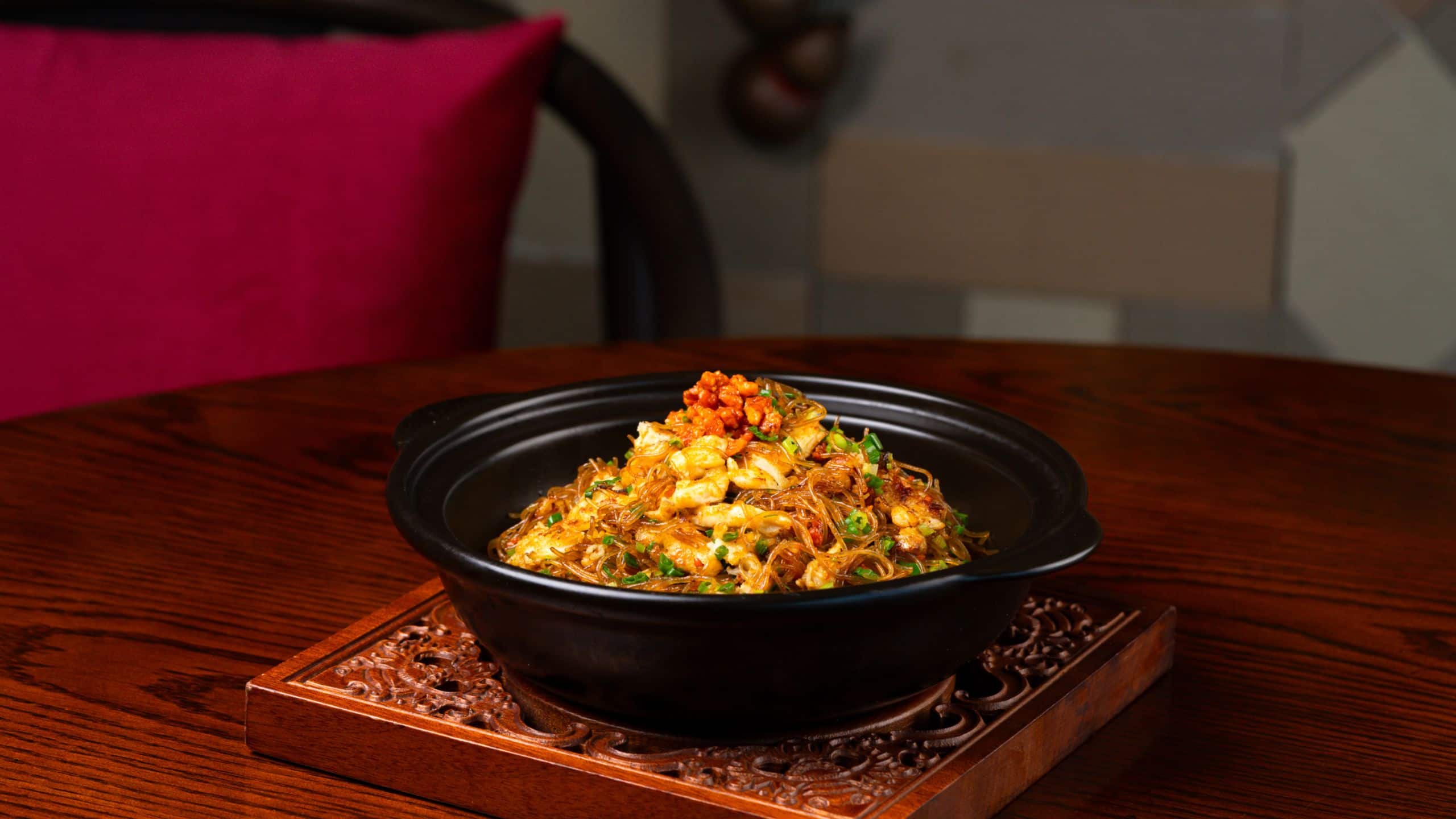 Park Hyatt Guangzhou Clay Pot Cooked Mud Crab Glass Noodles Garlic