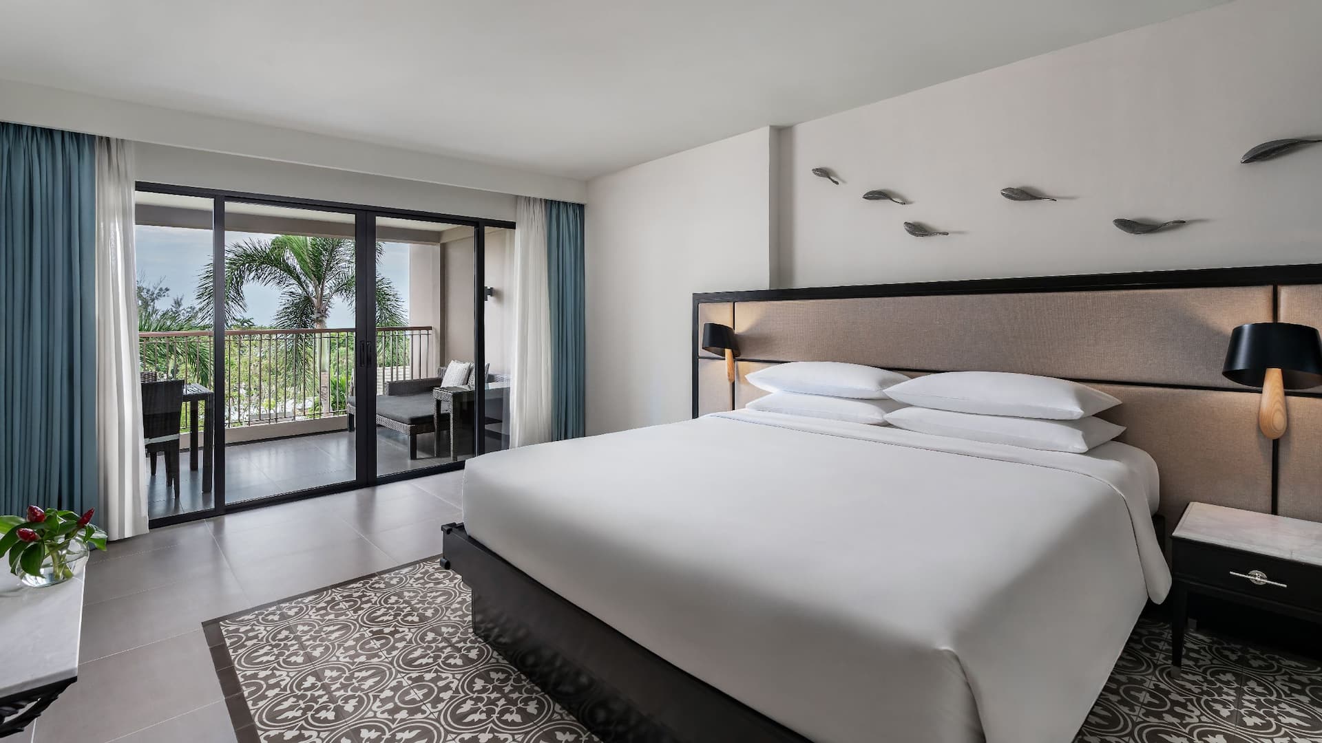1 จาก 5 Hyatt Regency Phuket Resort Two Bedroom Regency Suite Master Bedroom Area