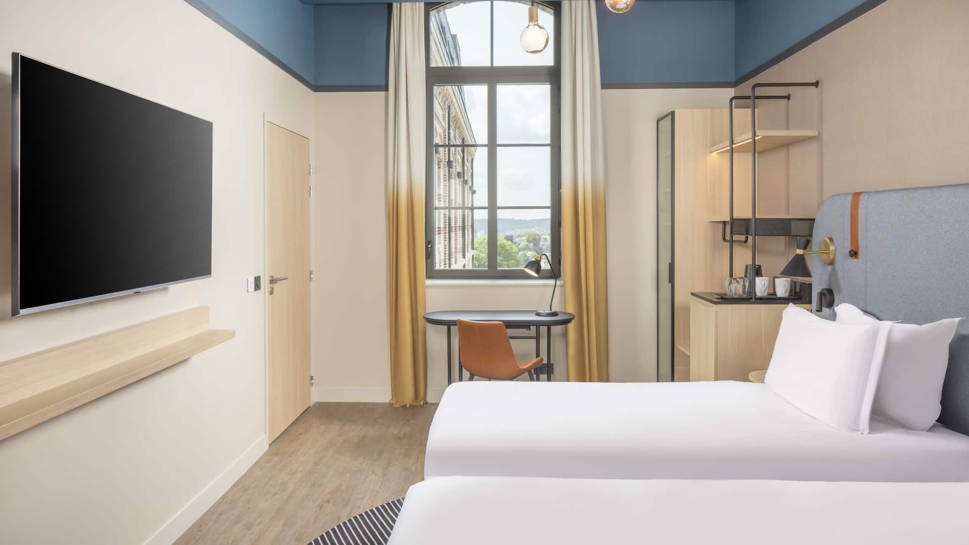 Hyatt Place Rouen Dolzr Accessible Twin Window View