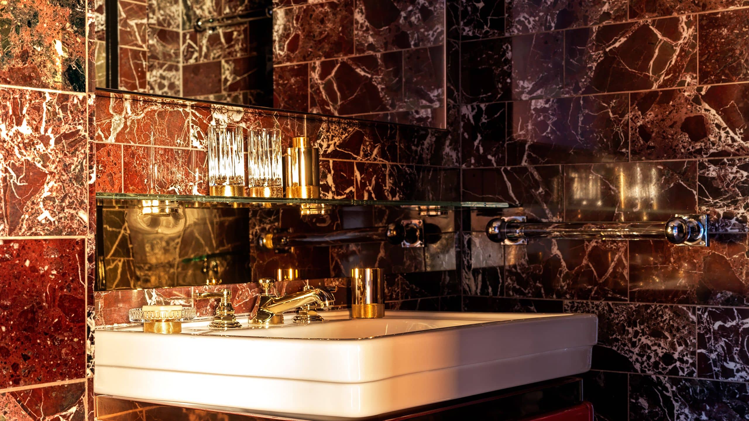 4 von 4 The Manner King Suite Sink