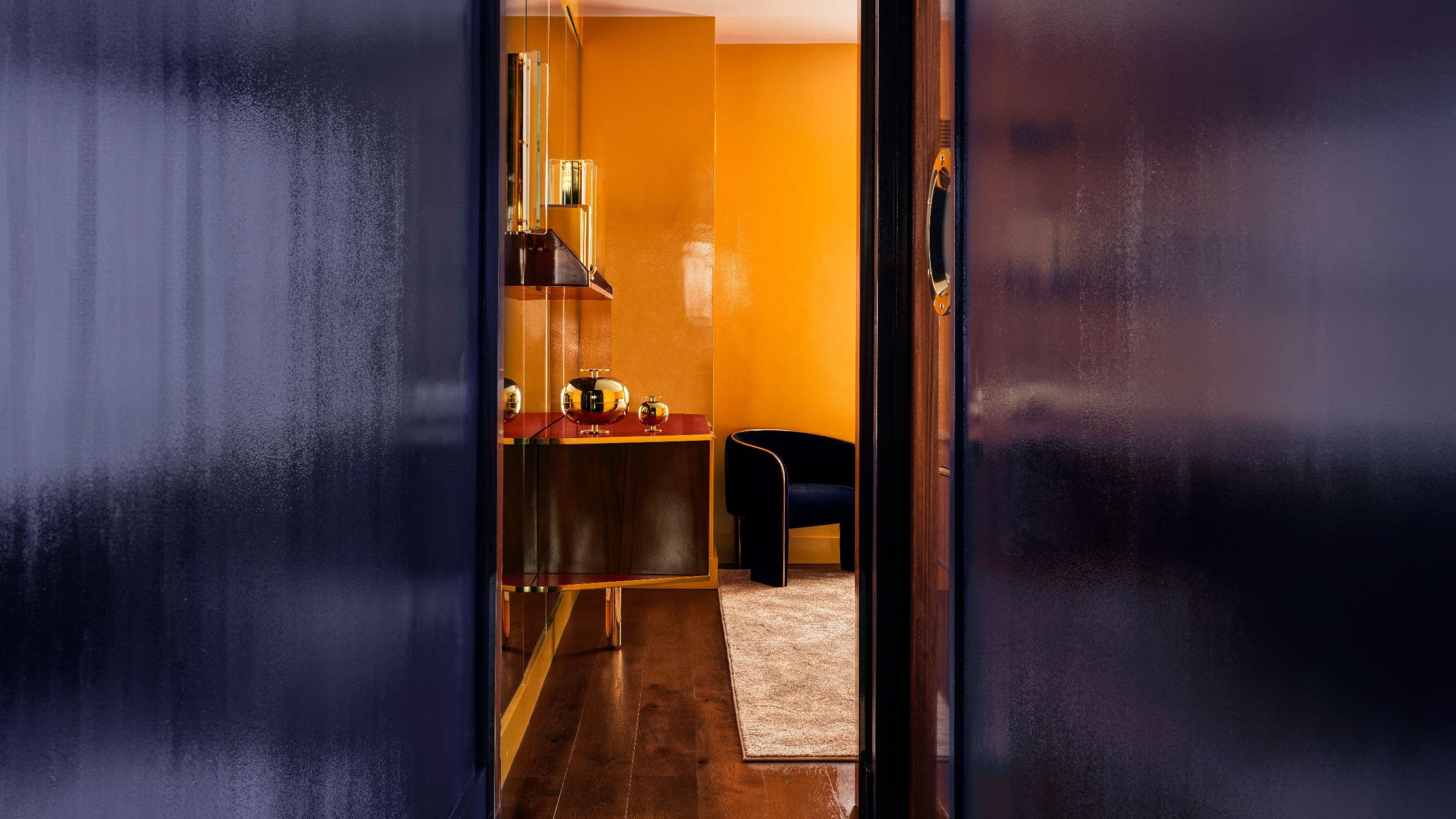 The Manner King Bed Doorway