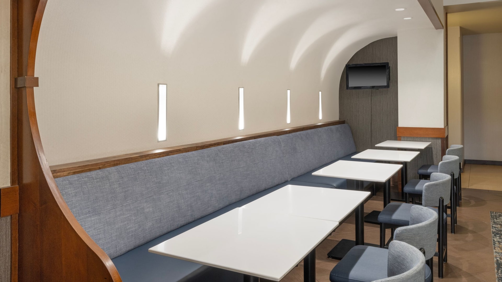 Hyatt Place Tampa/Busch Gardens Lounge Seating Area