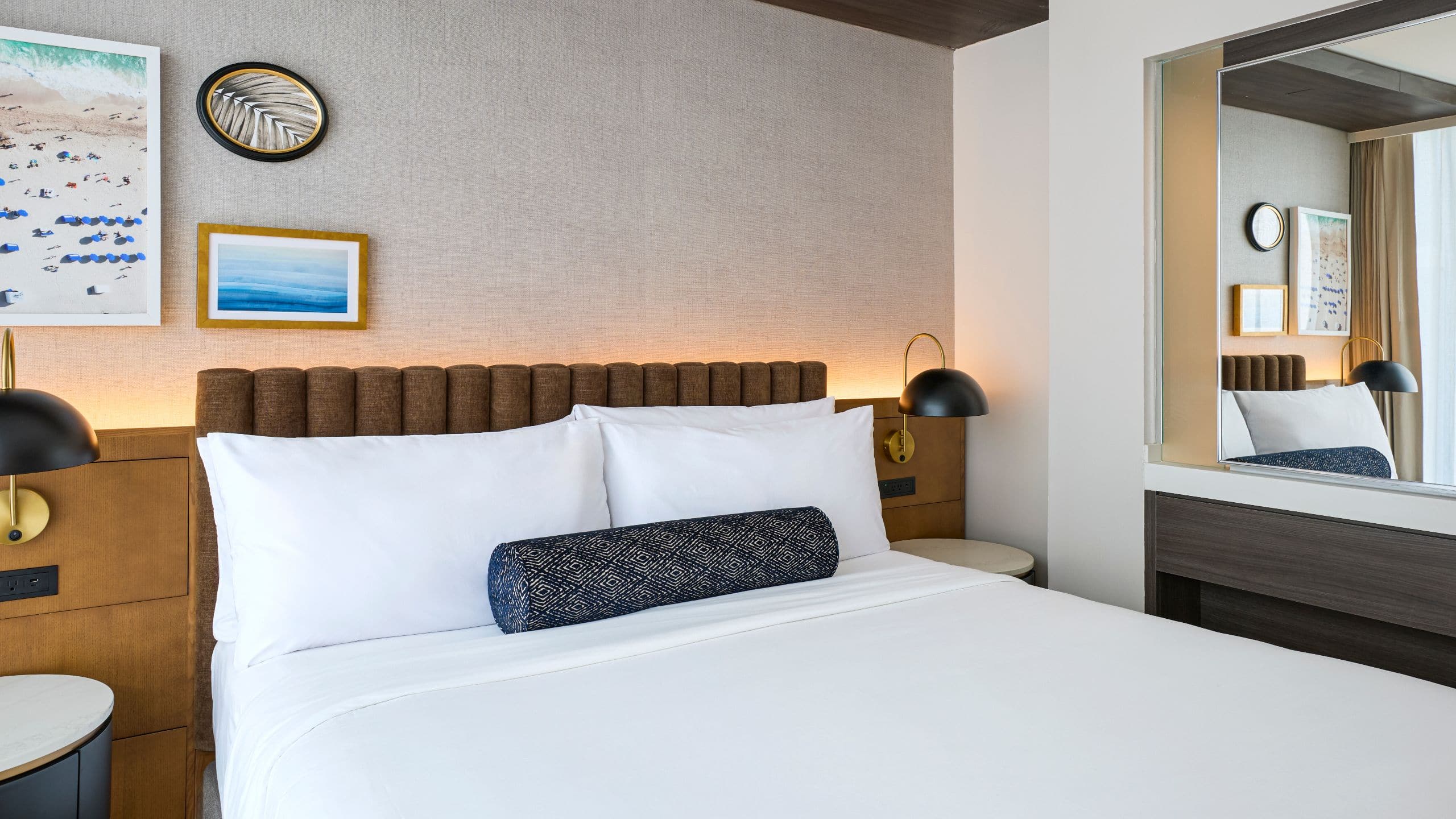 4 из 6 Hyatt Centric South Beach Miami King Standard Bed