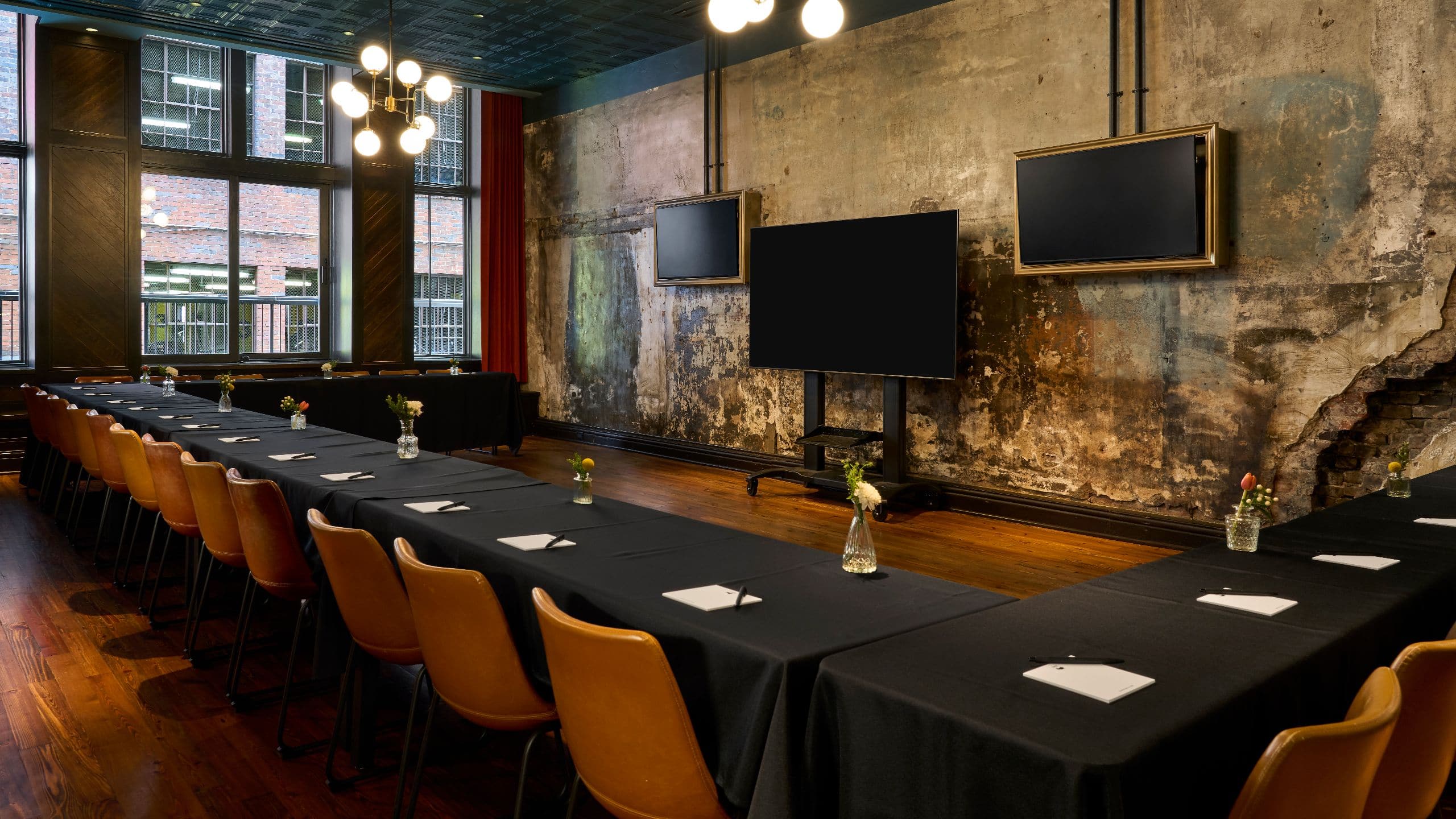 1 of 3 Dream Nashville Embers L Shape