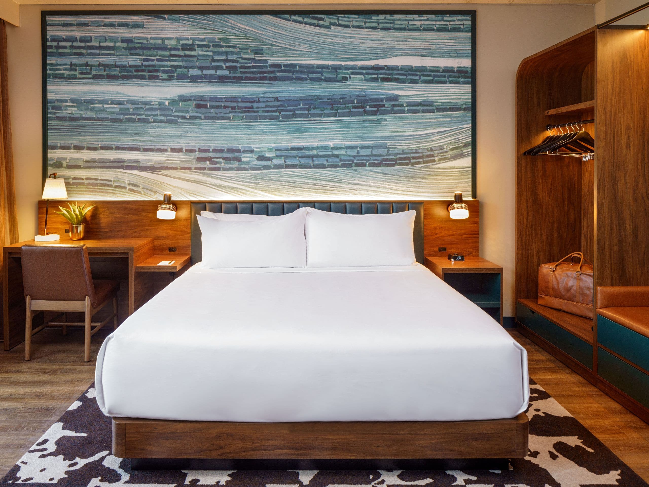 Caption by Hyatt Downtown Nashville – The Gulch Accessible Deluxe King High Floor