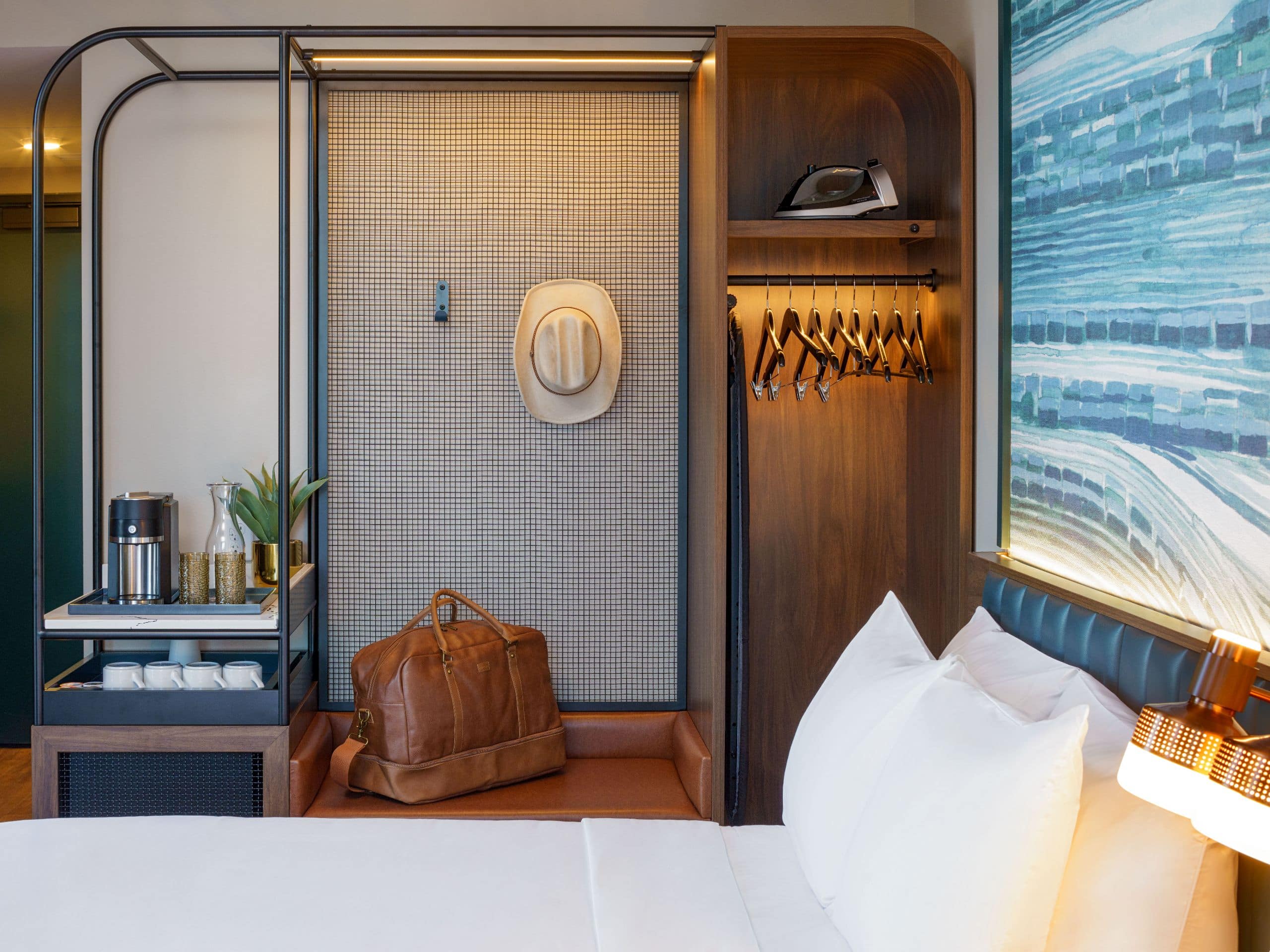 Caption by Hyatt Downtown Nashville – The Gulch Standard Wardrobe