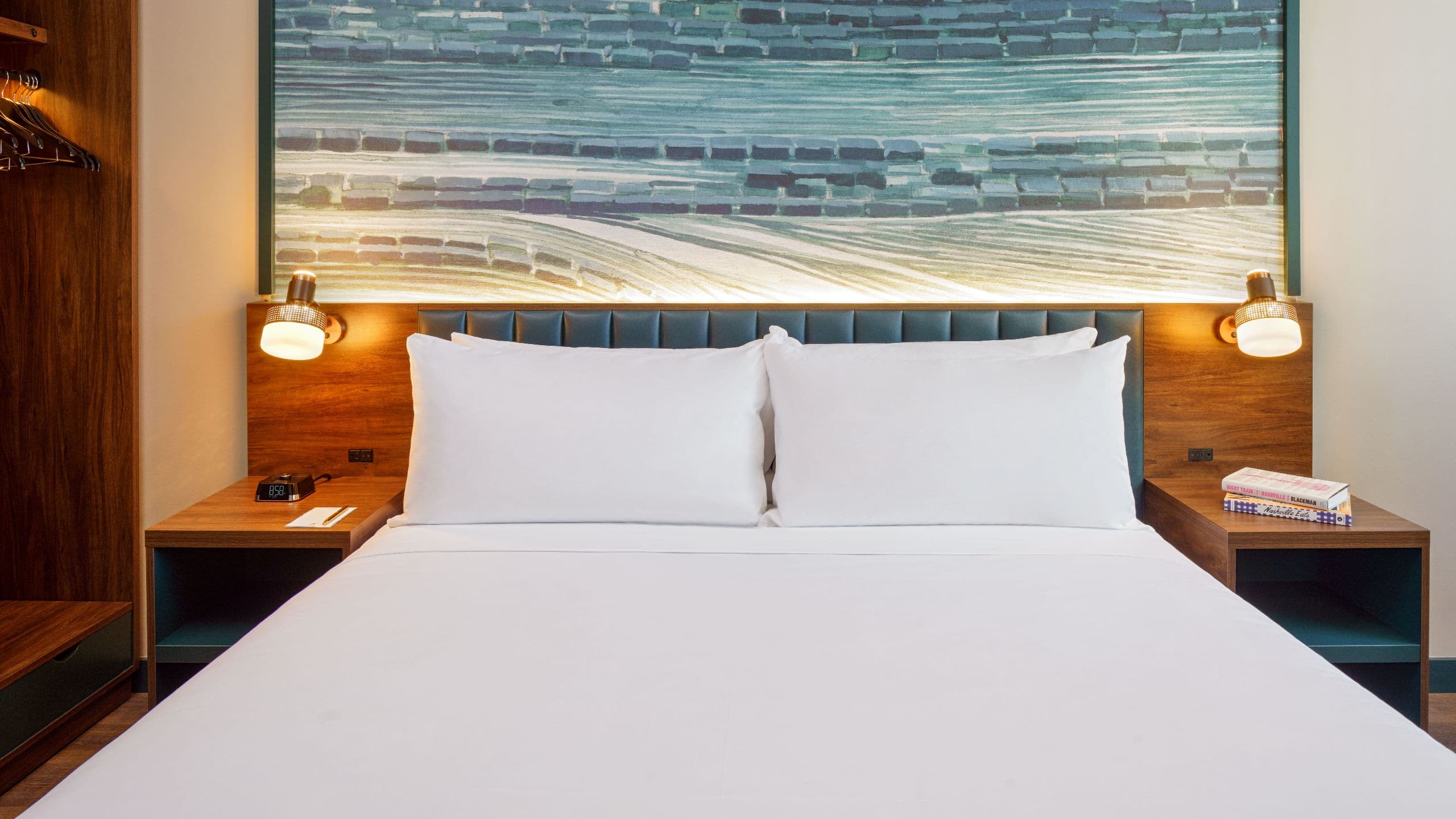 Caption by Hyatt Downtown Nashville King Detail