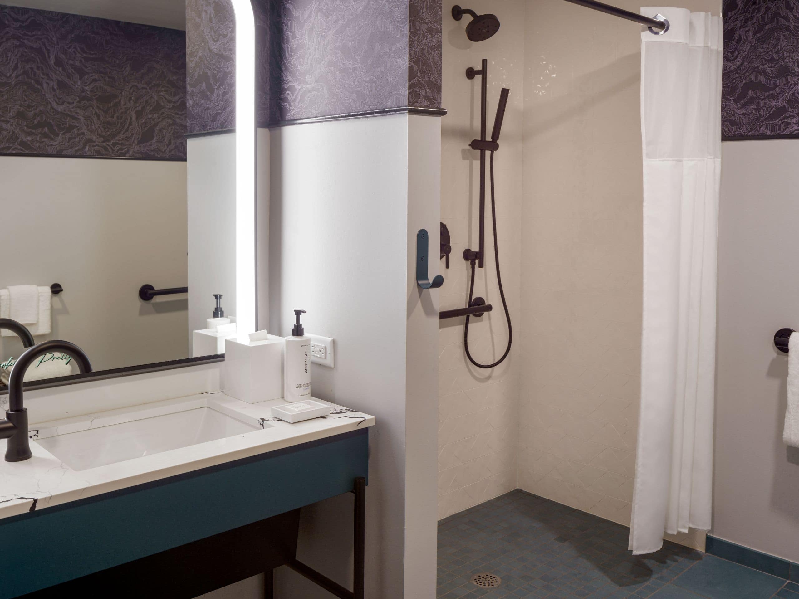 Caption by Hyatt Downtown Nashville – The Gulch Accessible Roll-in Shower