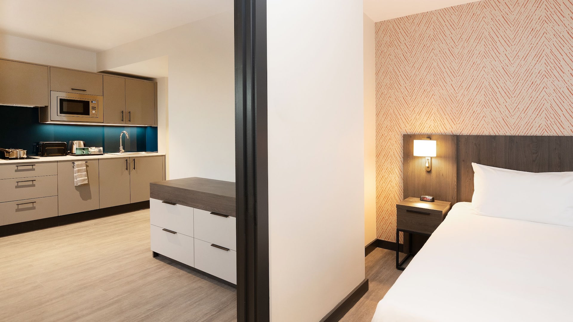 Hyatt House Leeds 1 Bedroom Suite With Bed