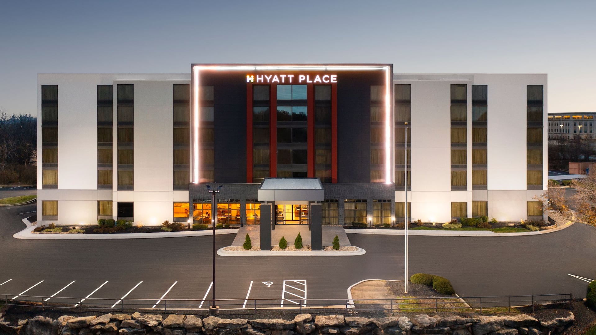 Hyatt Place Kansas City/Overland Park/Metcalf Exterior Dusk