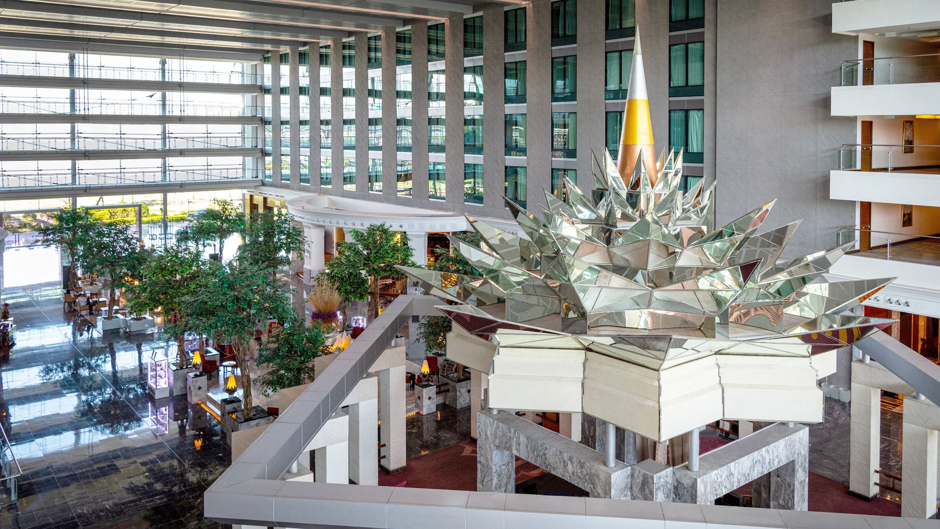 Hyatt Regency Bangkok Suvarnabhumi Airport Lobby Atrium View