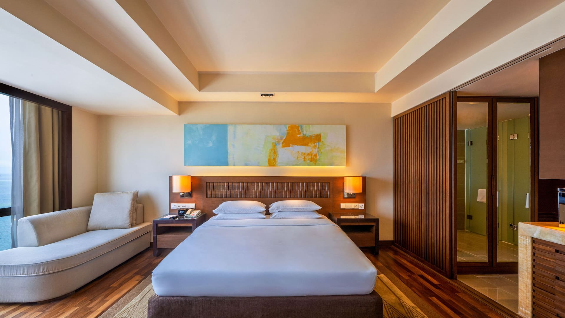 1 von 3 Hyatt Regency Kinabalu Club Sea View King Bed