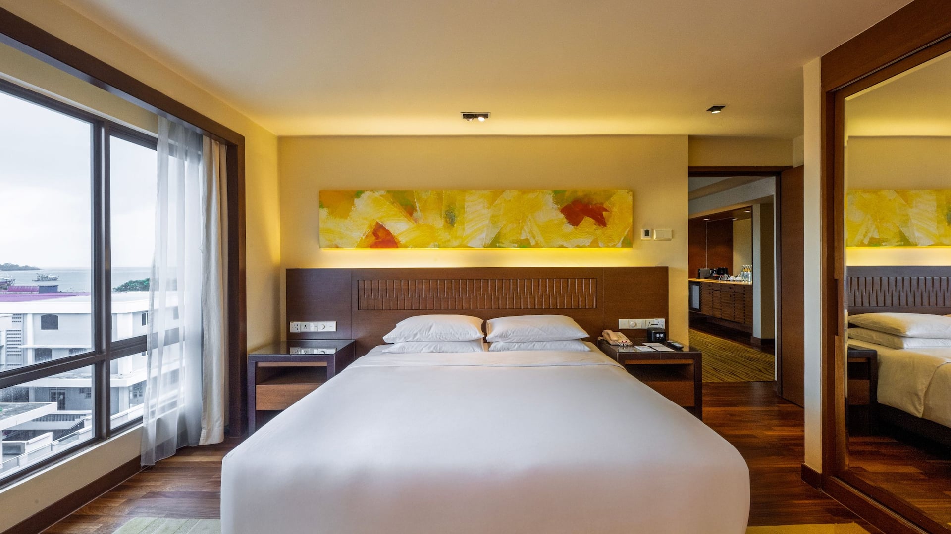 Hyatt Regency Kinabalu Regency Suite One King Bed