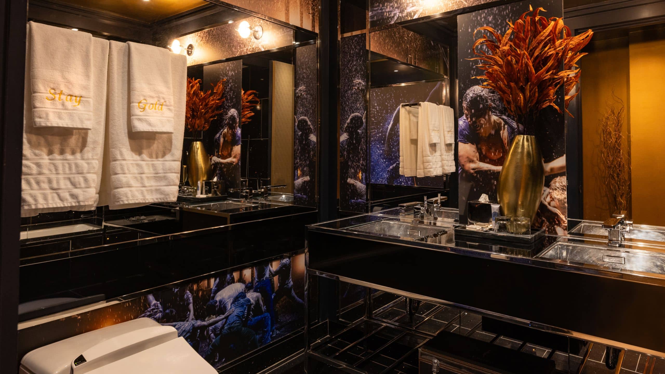 The Chatwal The Outsiders Suite Bathroom