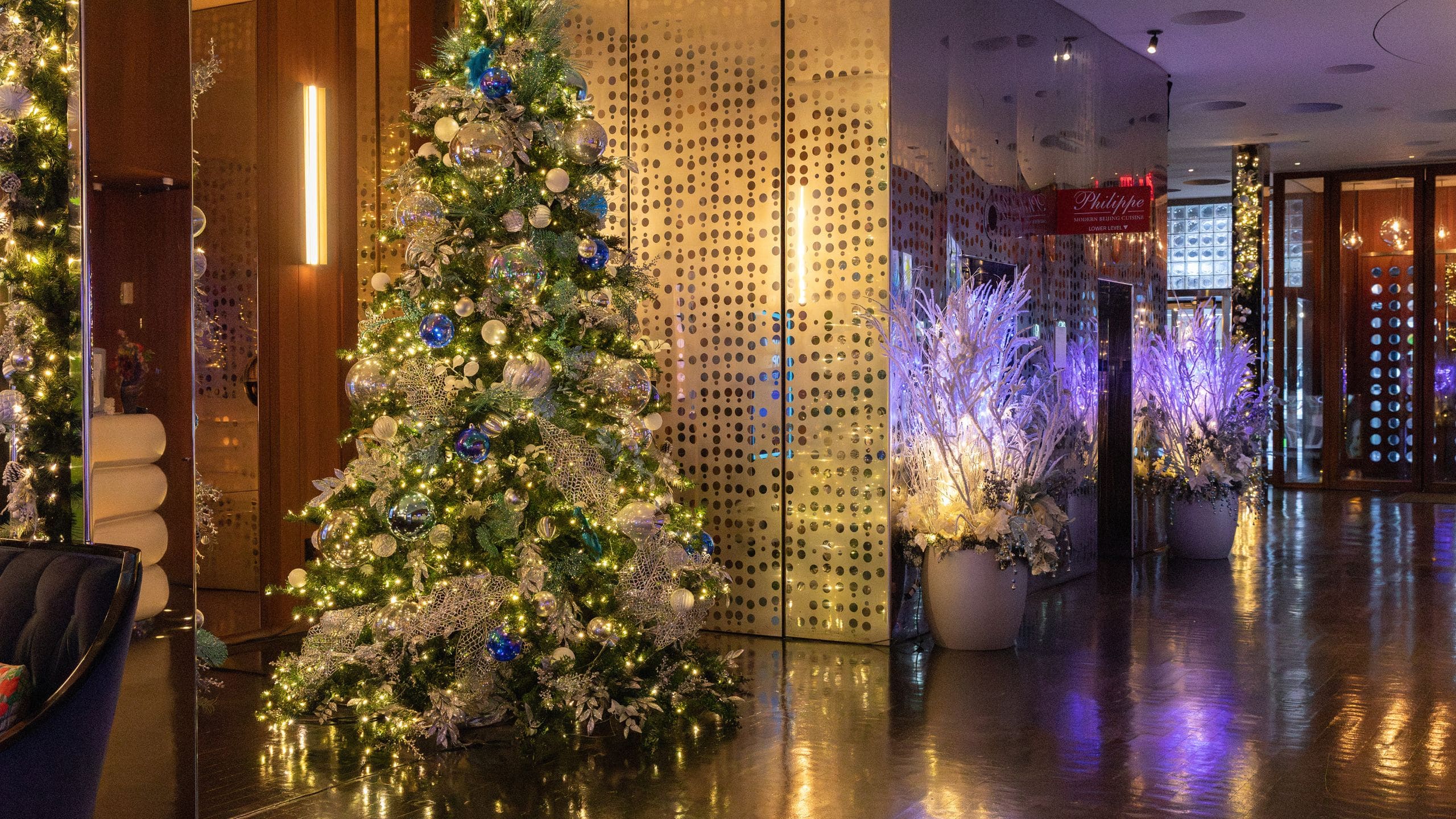 Dream Downtown Lobby Holiday