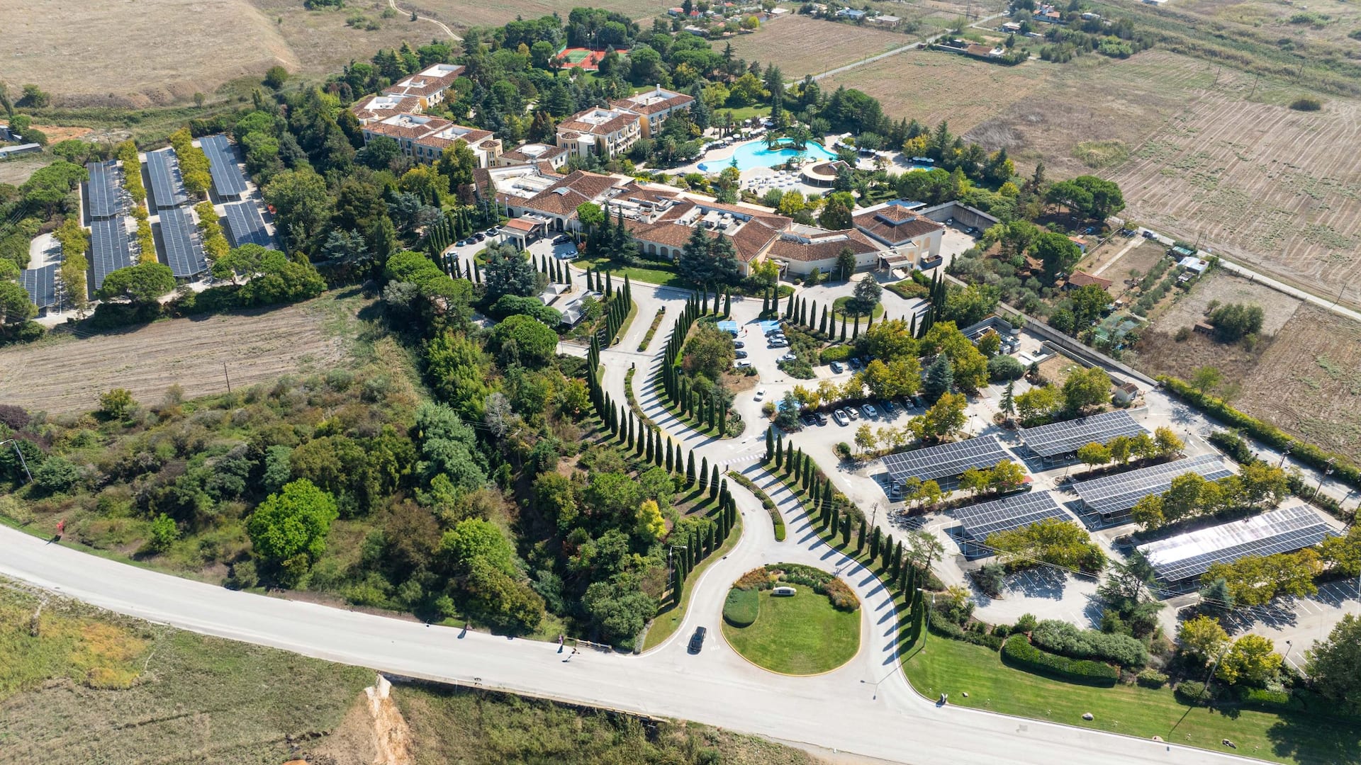 Hyatt Regency Thessaloniki Solar Parking