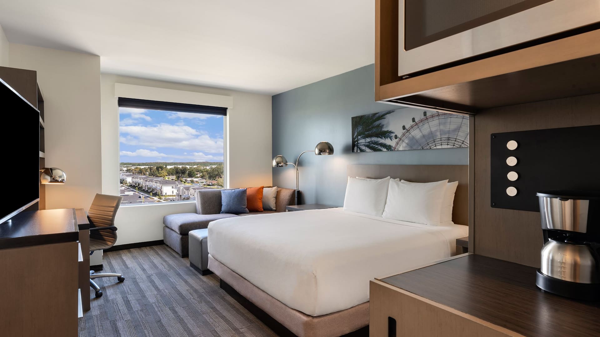 2 de 3 Hyatt House Orlando / International Drive King Den
