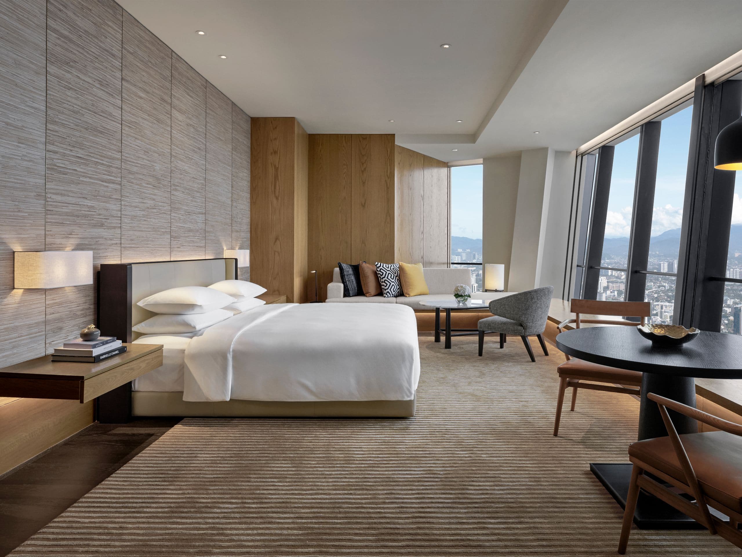 Park Hyatt Kuala Lumpur One King Deluxe Bedroom Table