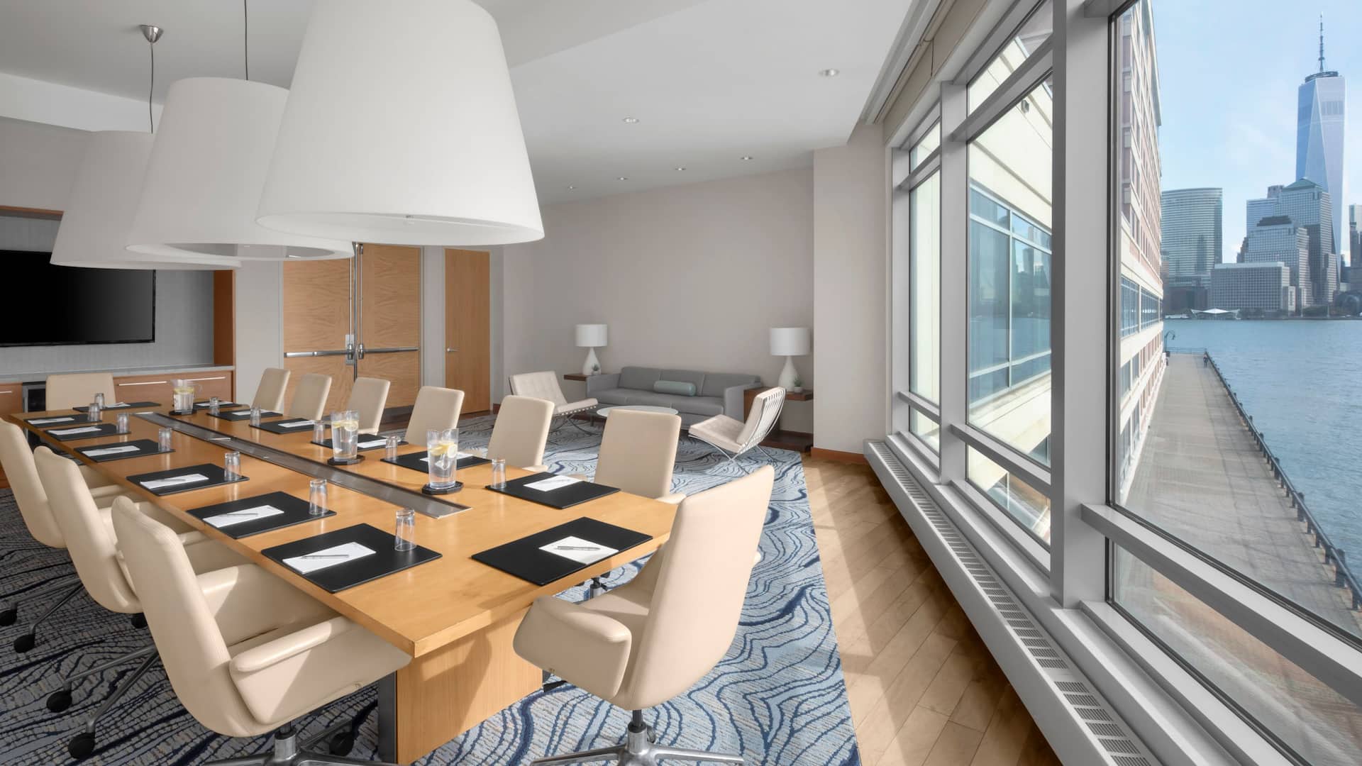 1 of 2 Hyatt Regency Jersey City on the Hudson Boardroom