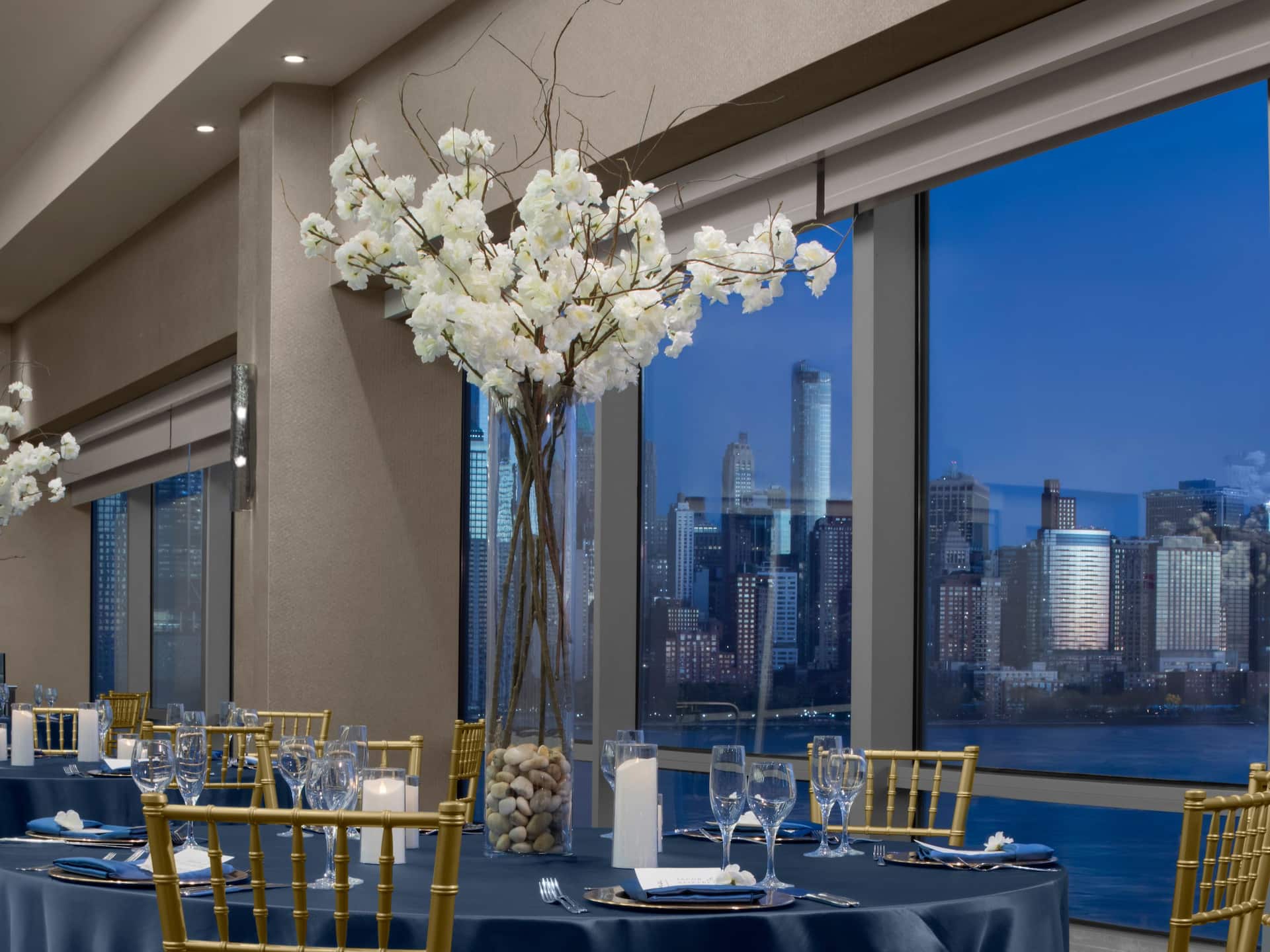 Hyatt Regency Jersey City on the Hudson Manahattan Wedding Details