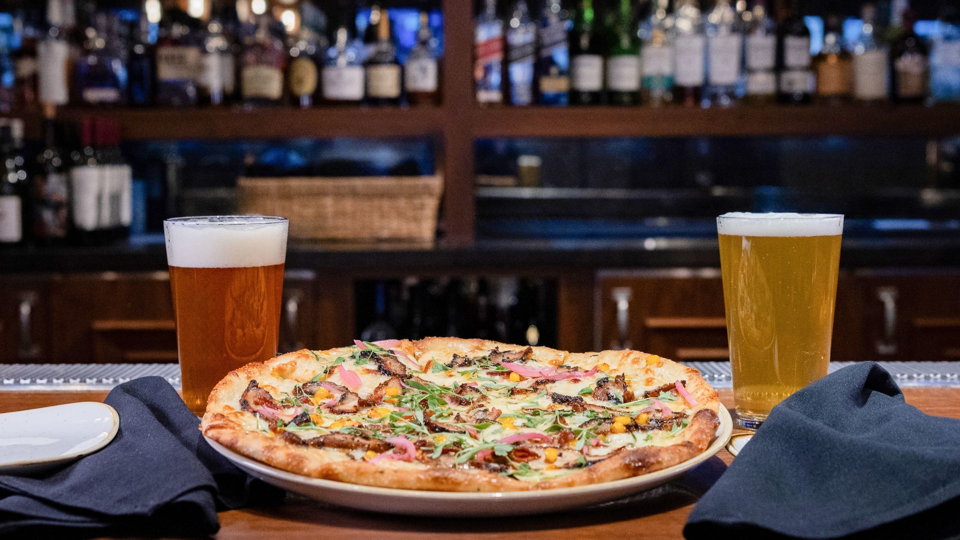 Hyatt Regency Lake Tahoe Resort, Spa and Casino Cutthroats Saloon Pizza