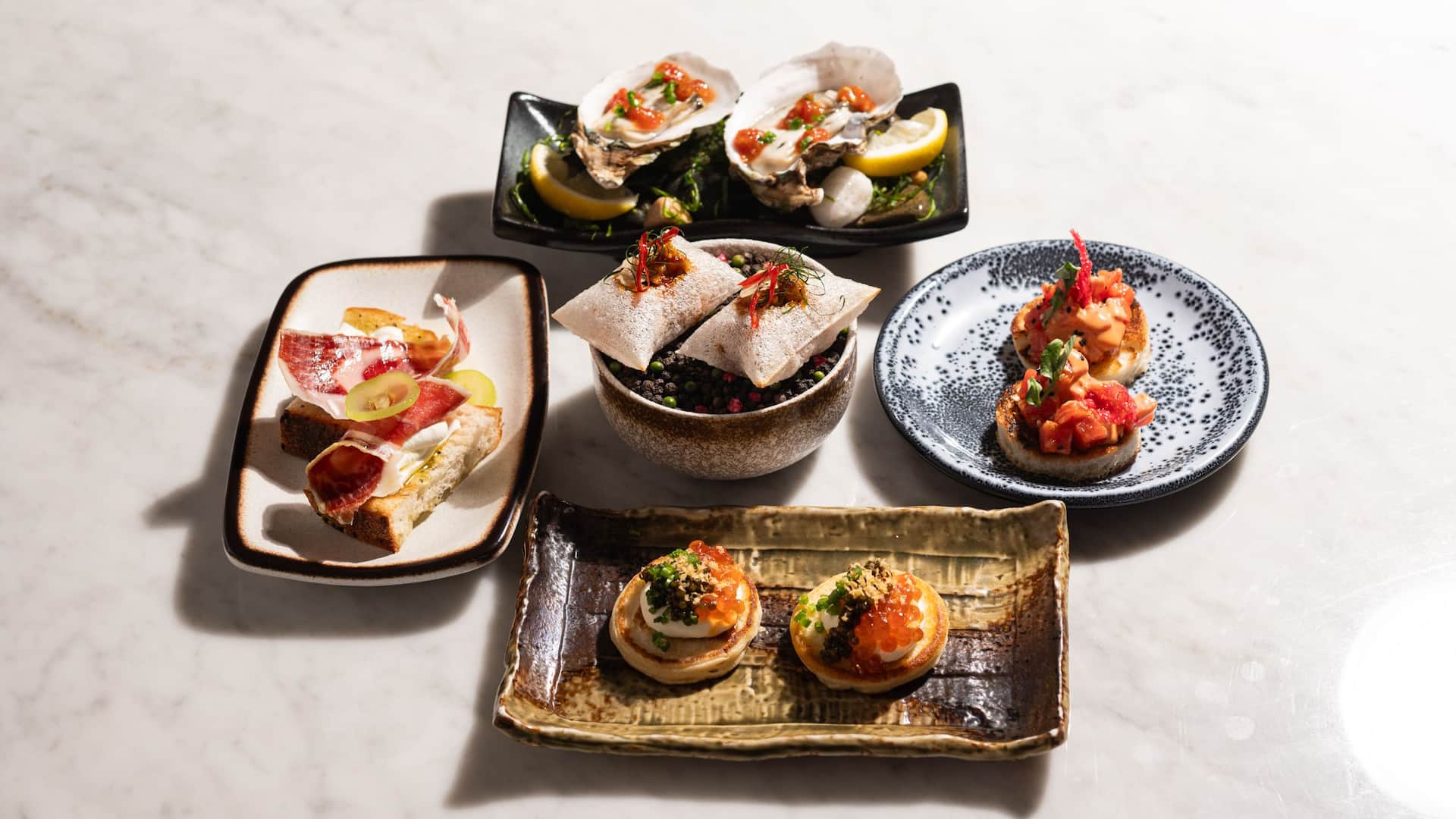 Hyatt Regency Phnom Penh Canape Landscape