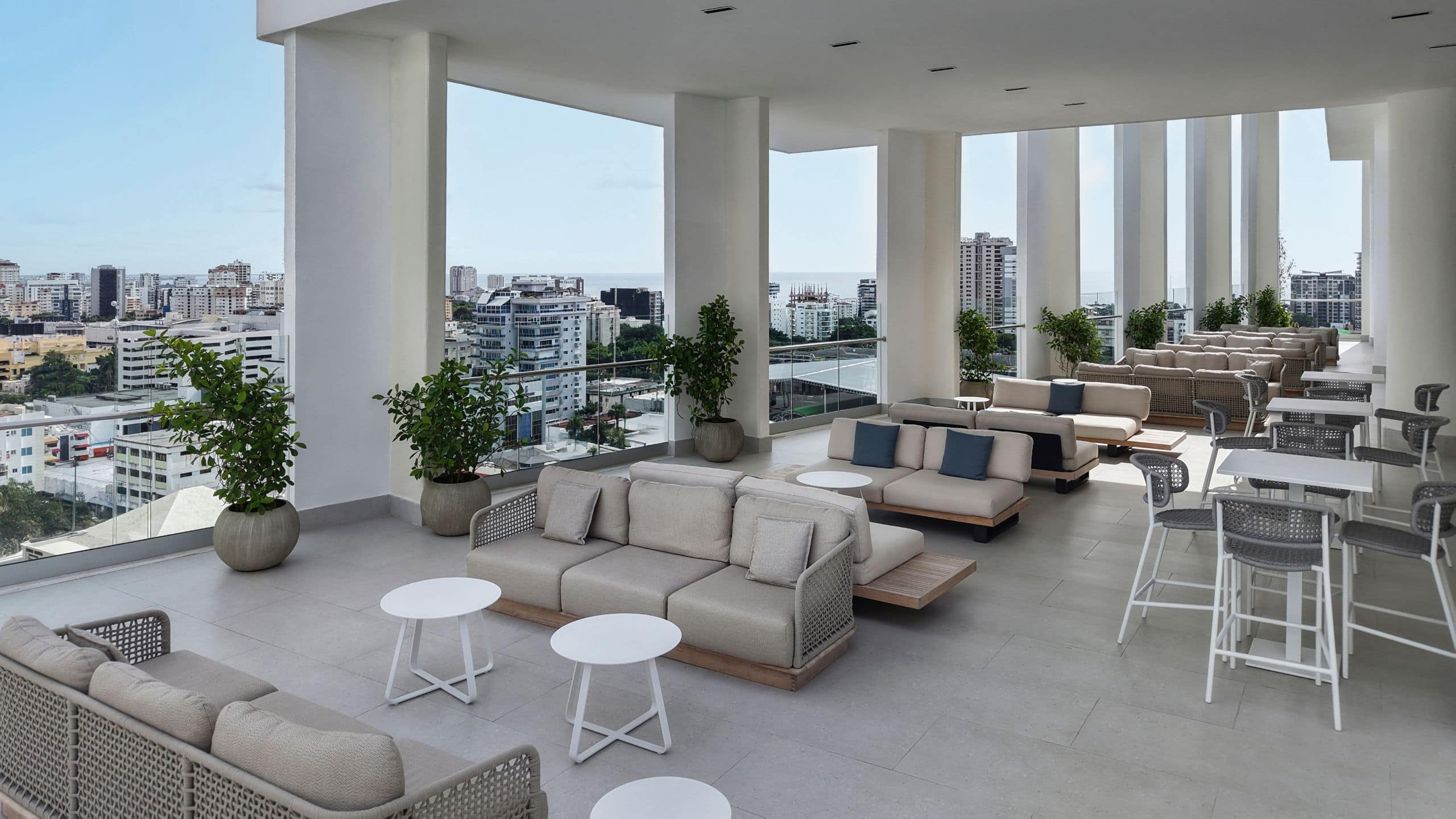 Hyatt Centric Santo Domingo Rooftop Burble Bar