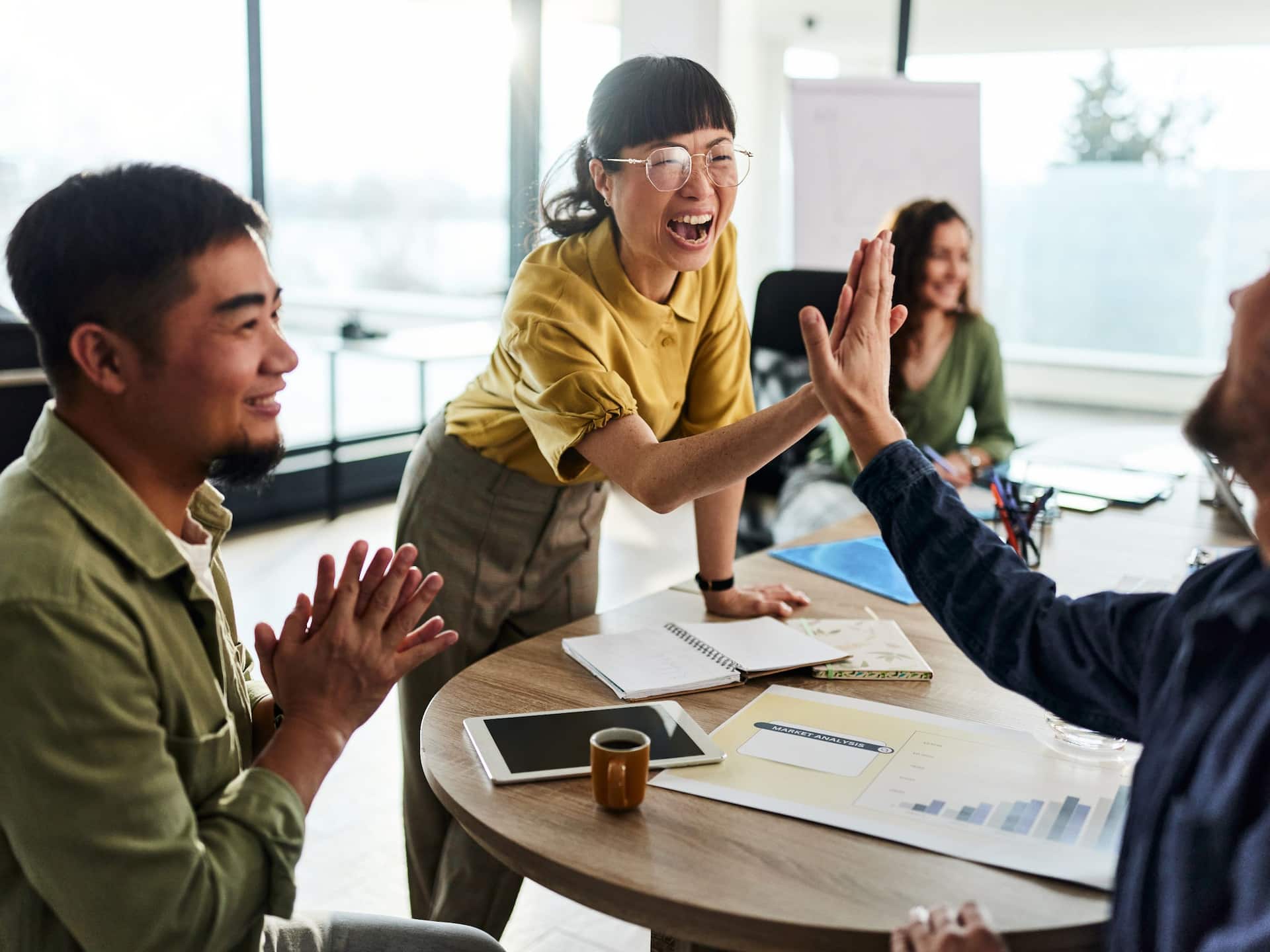 Global B2B Small Meeting High Five