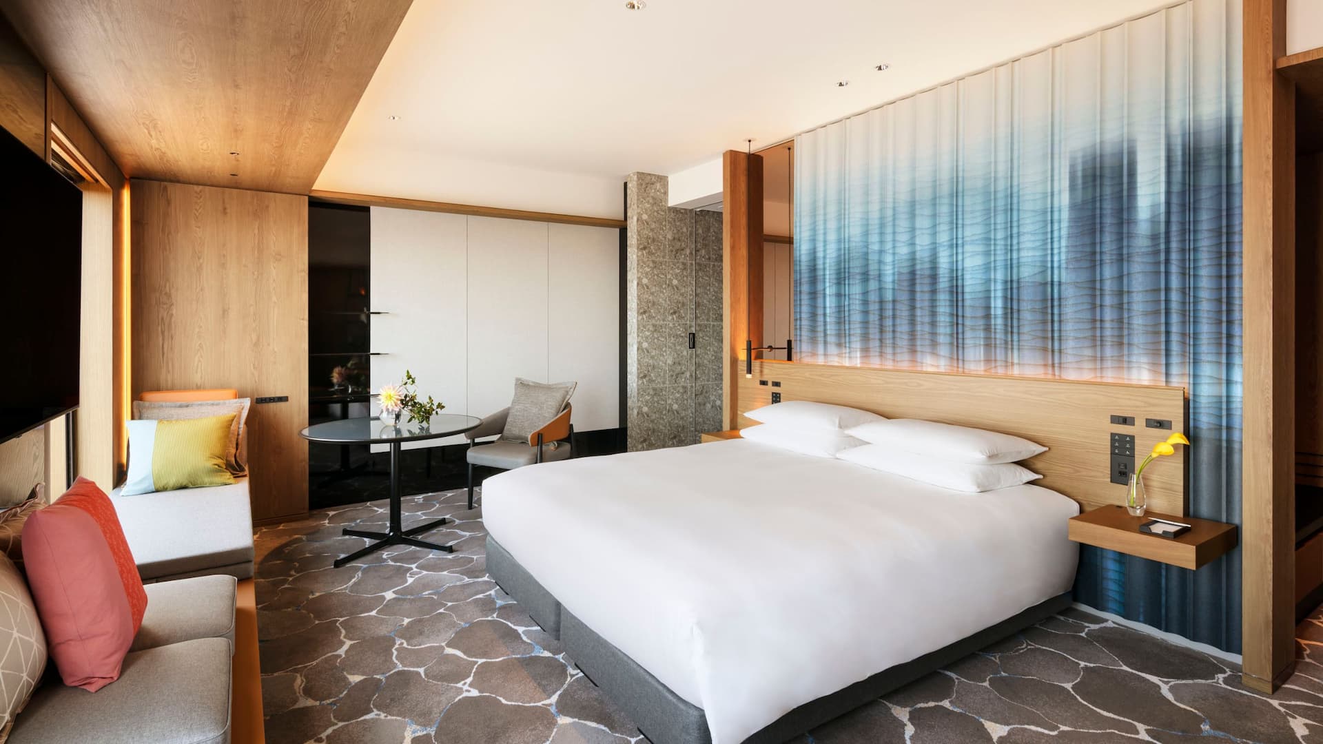 Hyatt Regency Tokyo Park View Studio Sleeping Area