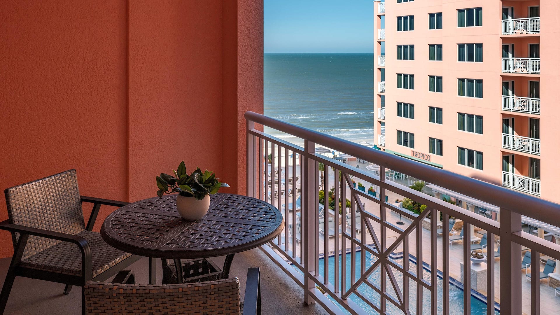 第 3，共 9 Hyatt Regency Clearwater Beach Resort and Spa Two Bedroom Deluxue Suite Balcony