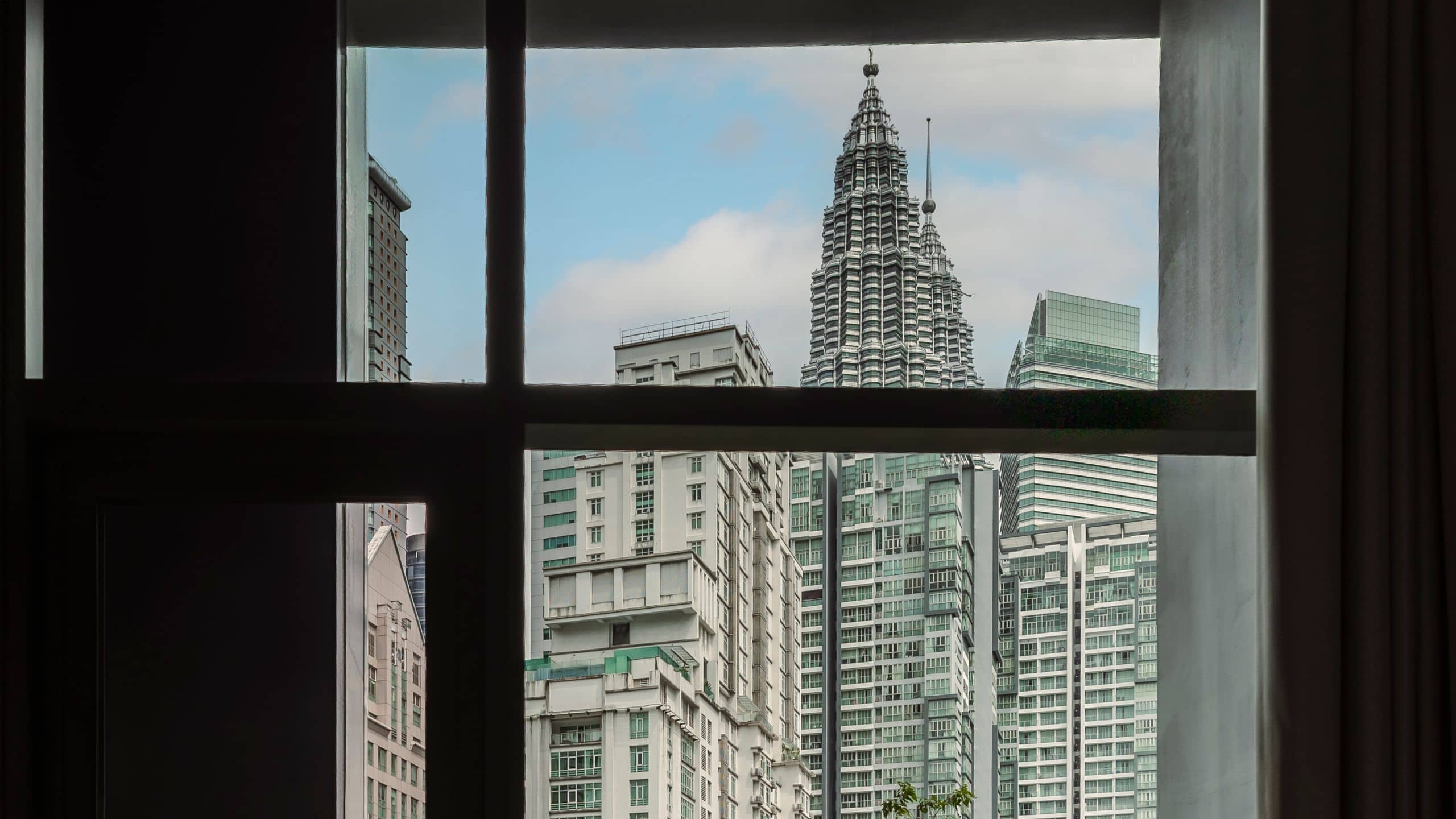 Hyatt Centric City Centre Kuala Lumpur Two Twin Beds Deluxe With Balcony Balcony View