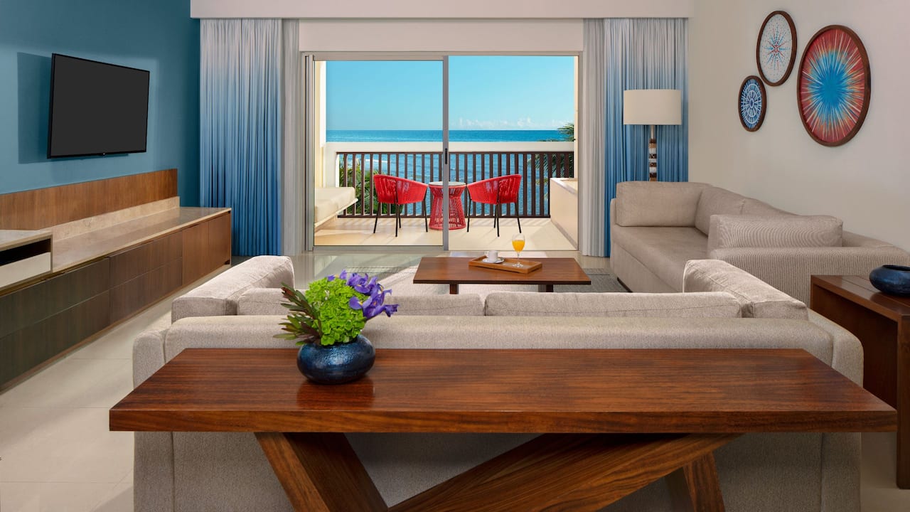 Master Suite Living Area Ocean View 