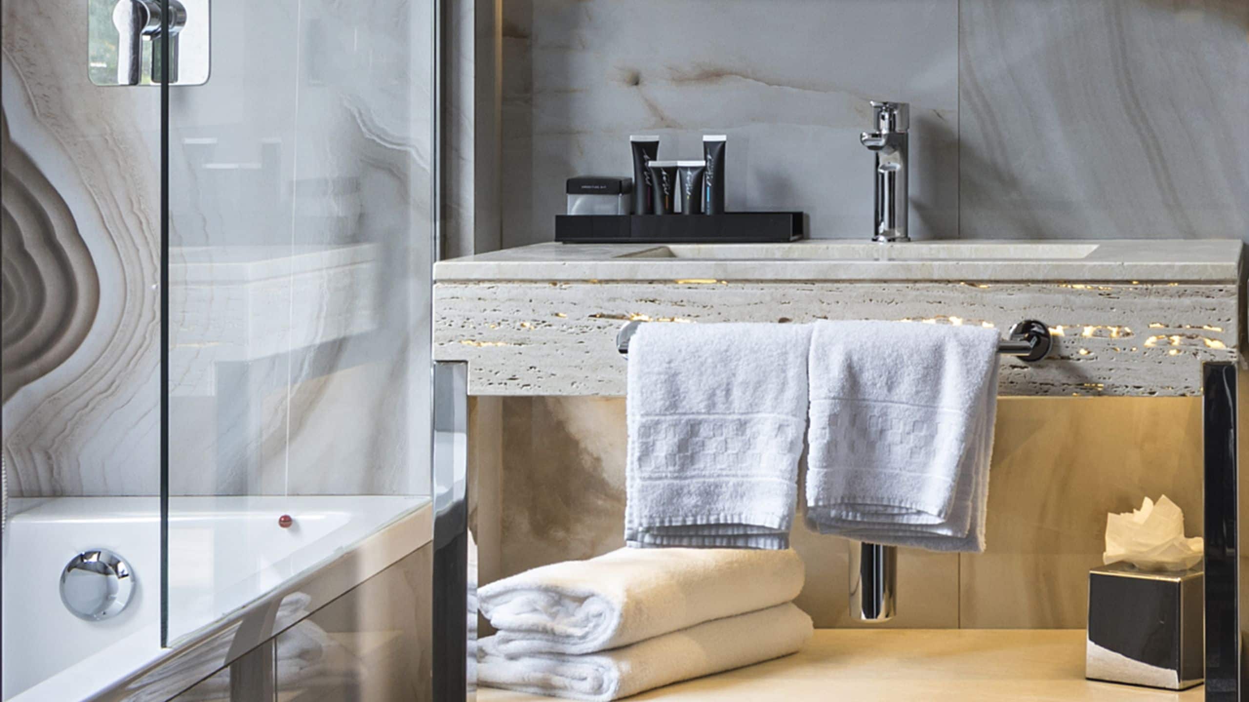 5/5 The Tribune King Bed Bathroom Detail