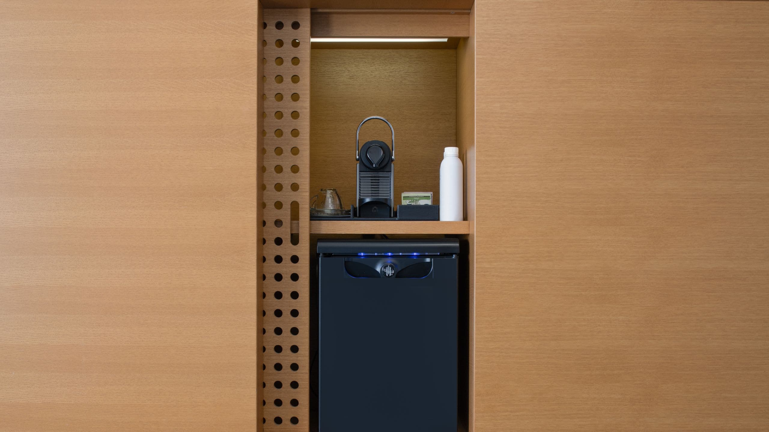 3/4 Fordson Hotel Suite Loft Coffee Amenity