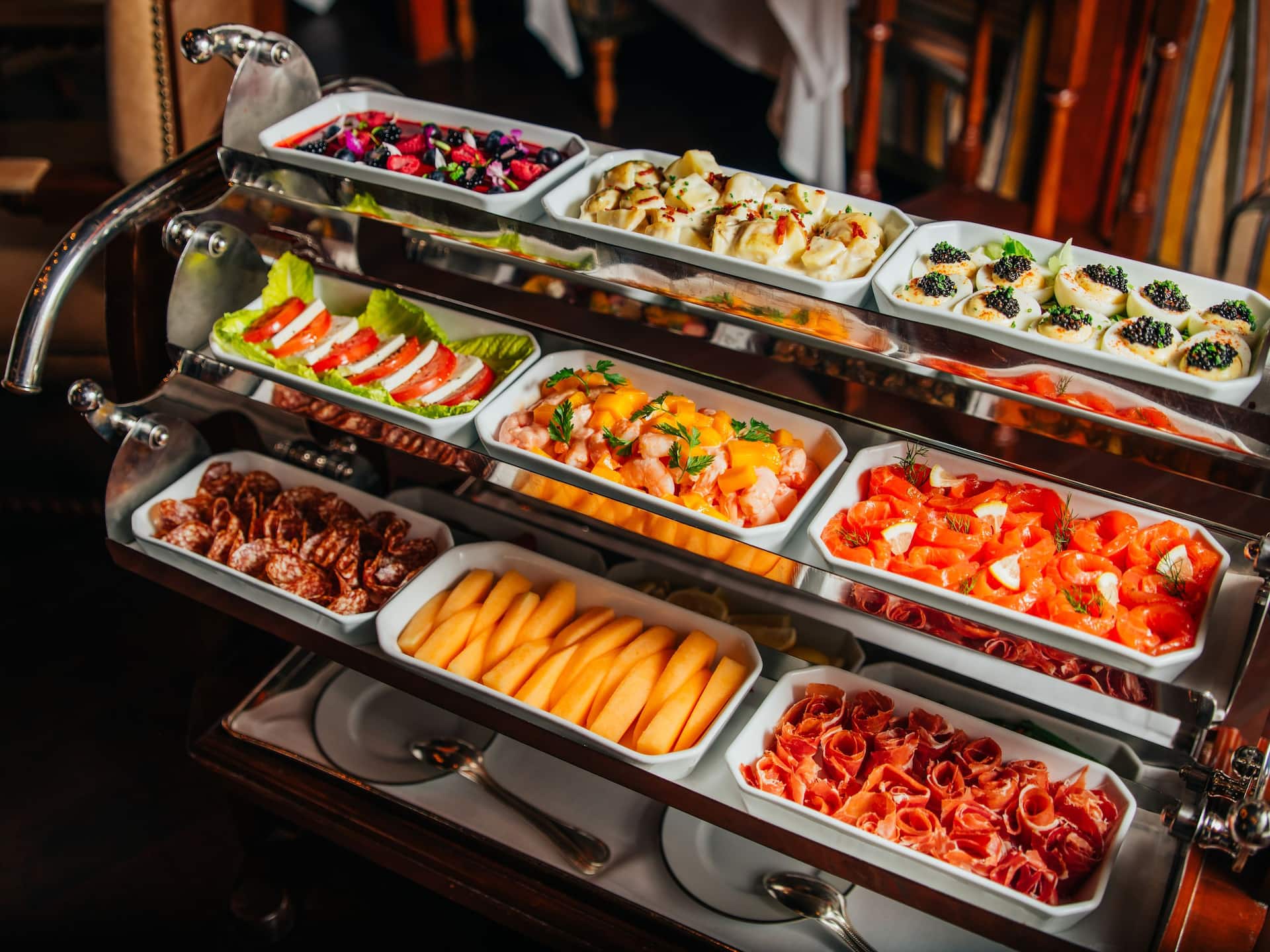 Hyatt Regency Hong Kong, Tsim Sha Tsui Hugos Lunch Appetizer Trolley