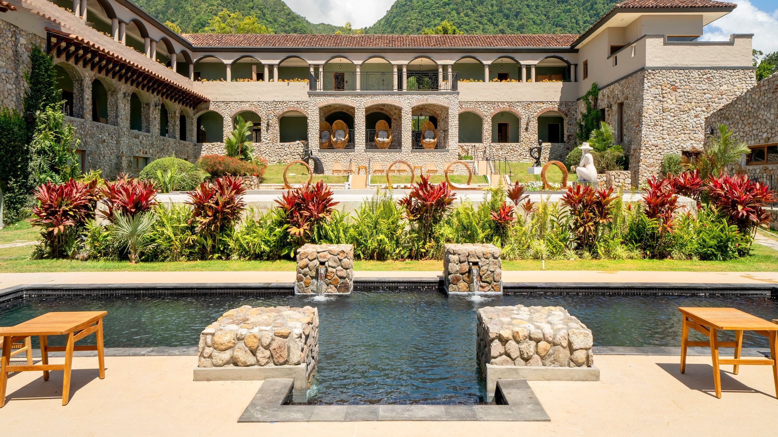 Hotel La Compañia del Valle Pool View