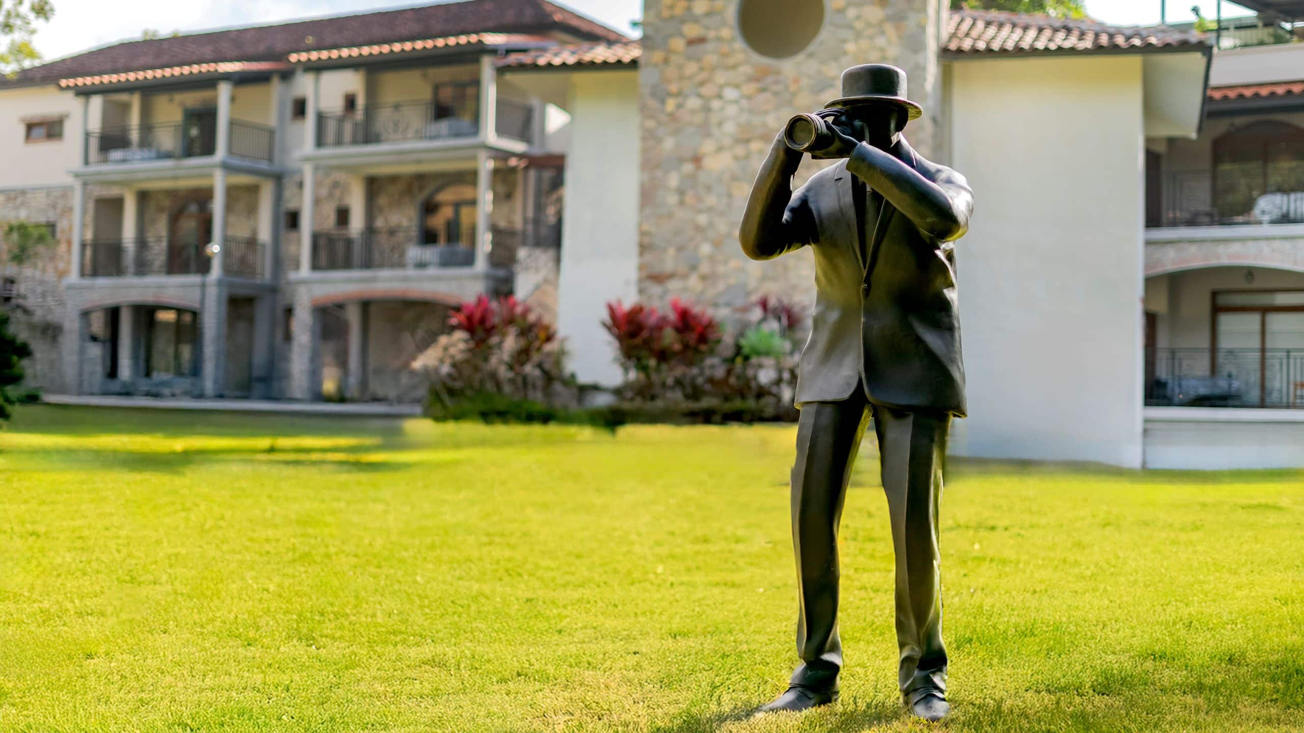 Hotel La Compañia del Valle Sculpture External Area