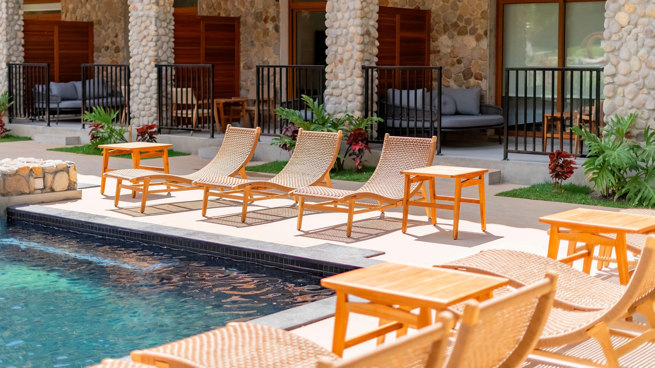 Hotel La Compañia del Valle Pool Chairs Layout