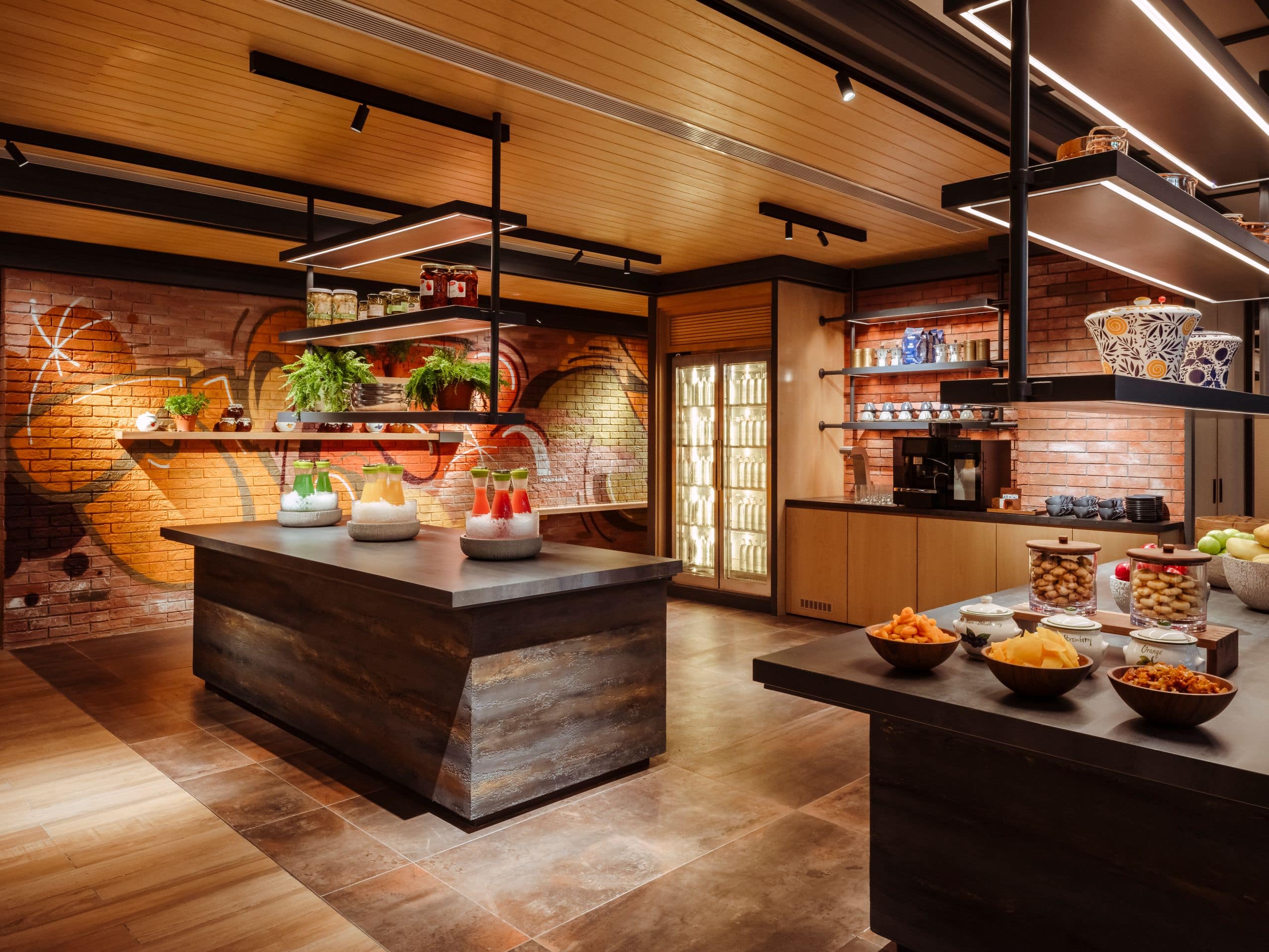 Hyatt Centric City Centre Kuala Lumpur Sunroom Coffee Break Area With Graffiti